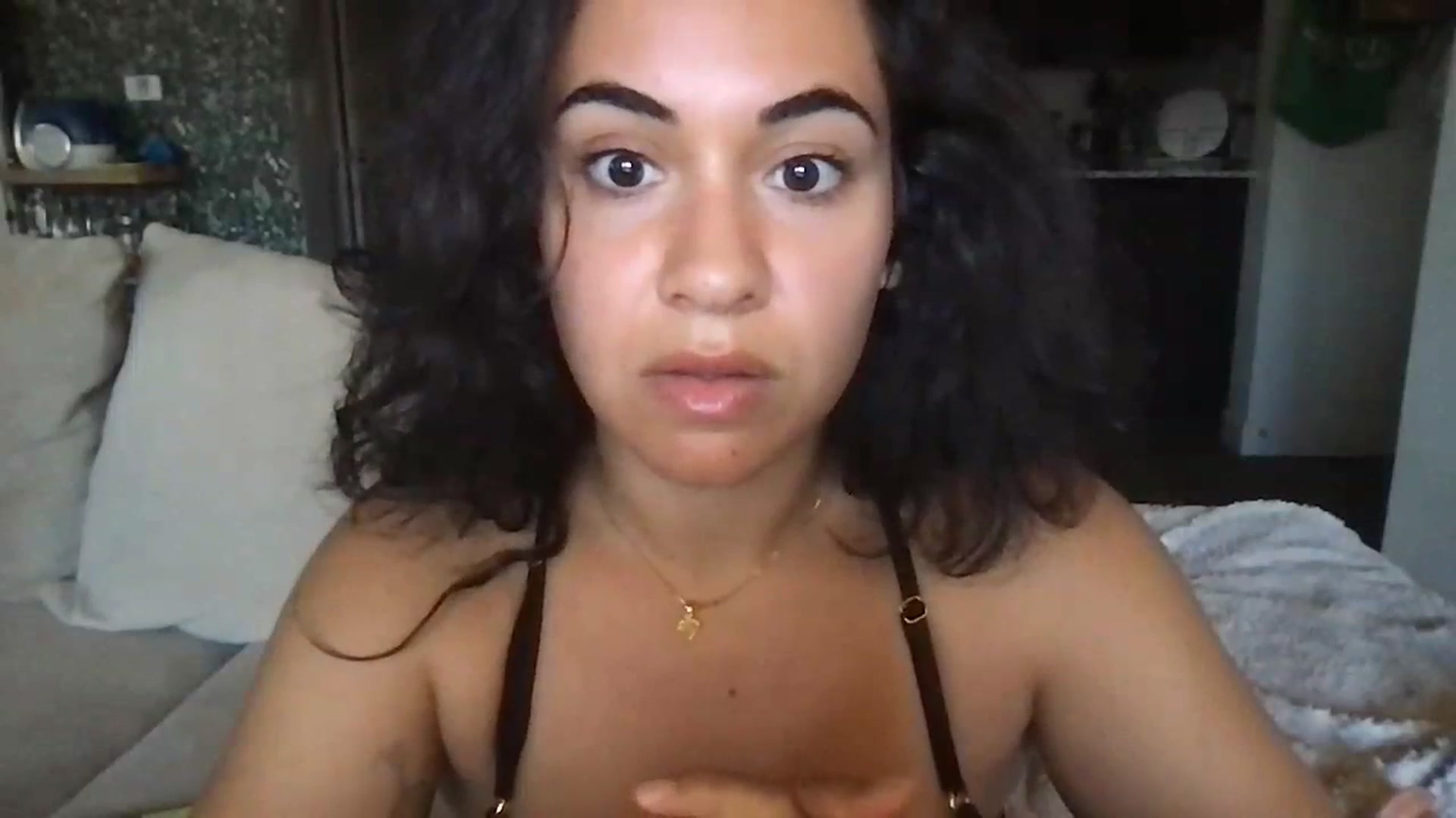 Gallery image thumbnail from pineappsauce's myfreecams stream on, 09/23/2023, 20:01 image 19 of 20