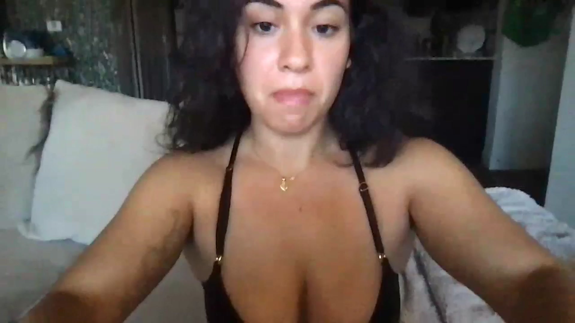 Gallery image thumbnail from pineappsauce's myfreecams stream on, 09/23/2023, 20:01 image 20 of 20