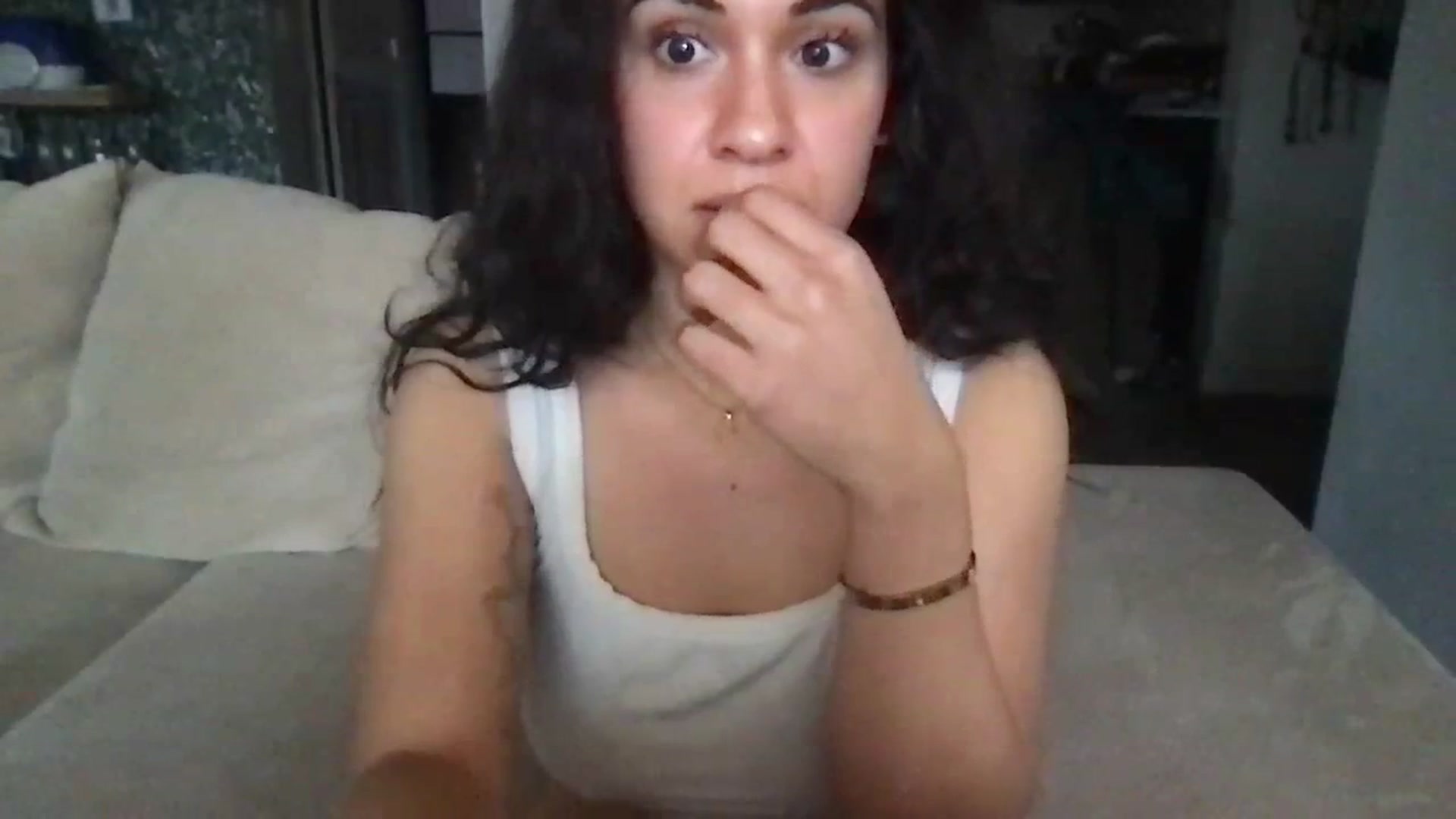 Gallery image thumbnail from pineappsauce's myfreecams stream on, 02/06/2024, 21:48 image 6 of 20