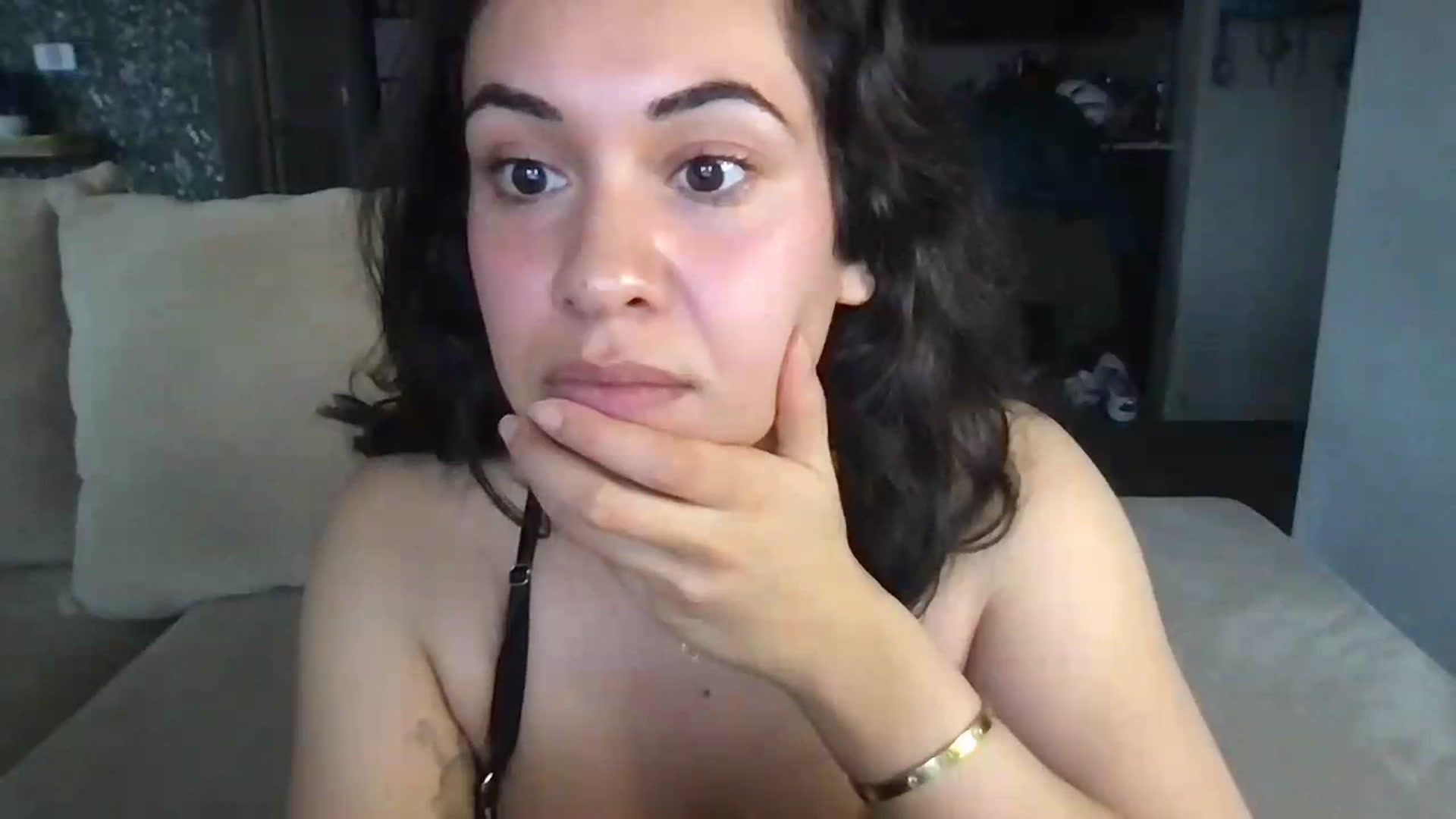 Gallery image thumbnail from pineappsauce's myfreecams stream on, 02/21/2024, 19:53 image 19 of 20