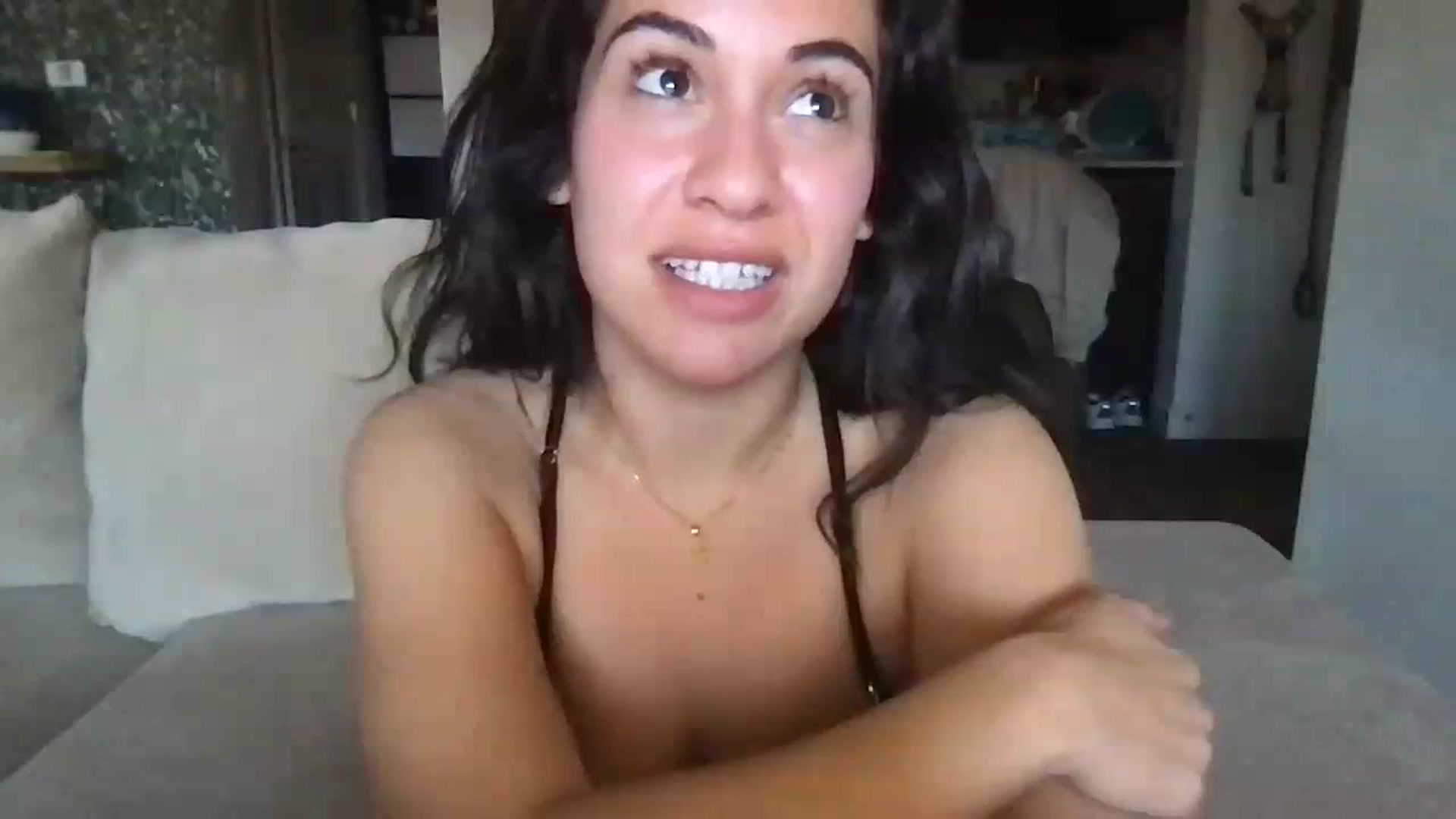 Gallery image thumbnail from pineappsauce's myfreecams stream on, 02/25/2024, 20:58 image 6 of 20