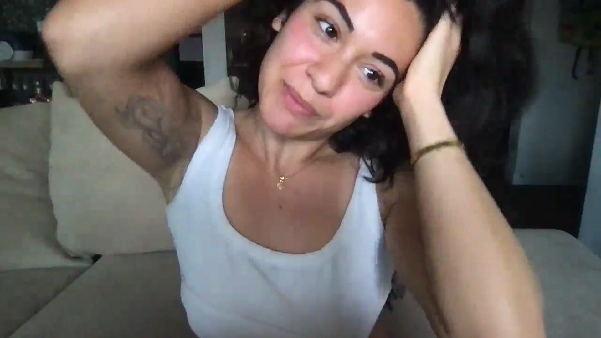 Gallery image thumbnail from pineappsauce's myfreecams stream on, 05/17/2024, 18:42 image 12 of 20