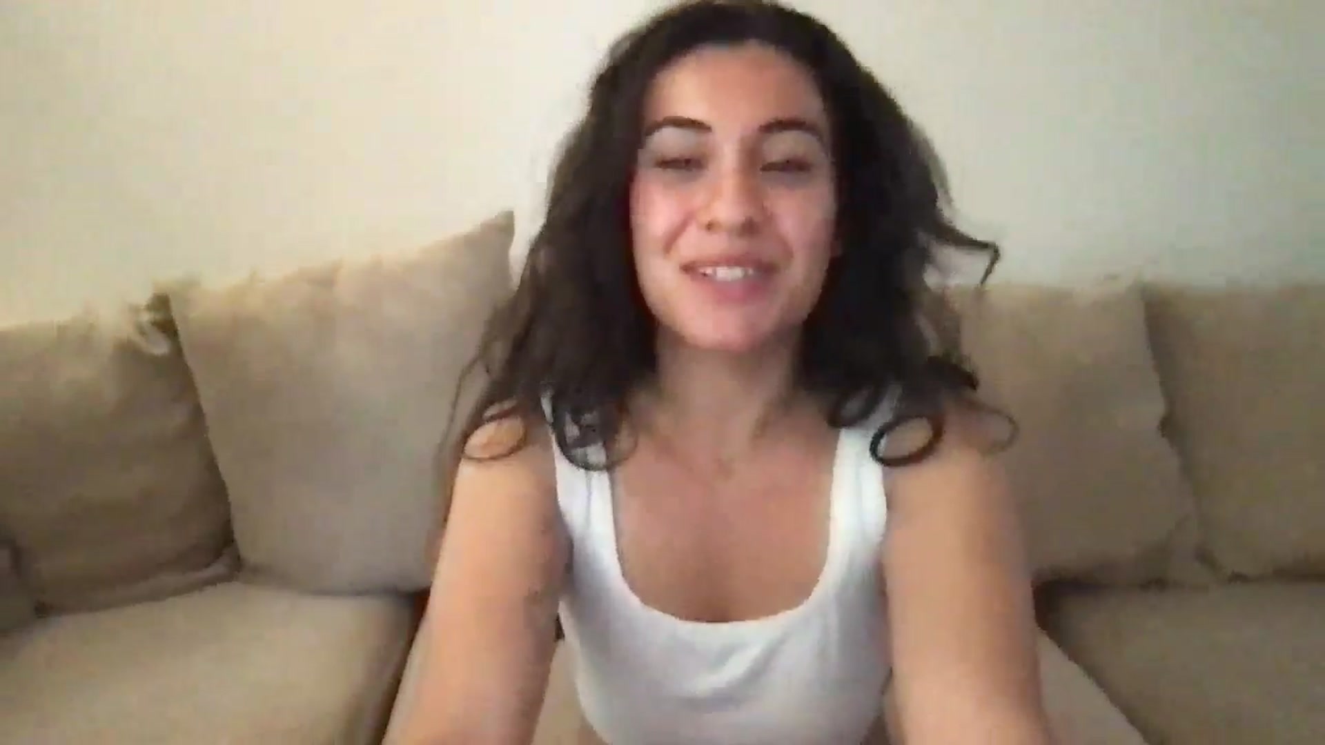 Gallery image thumbnail from pineappsauce's myfreecams stream on, 06/06/2024, 23:44 image 11 of 20