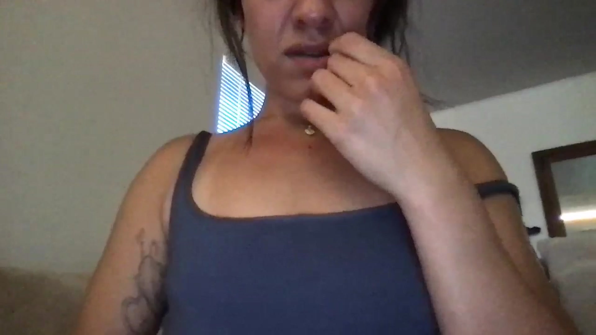 Gallery image thumbnail from pineappsauce's myfreecams stream on, 06/20/2024, 20:40 image 19 of 20