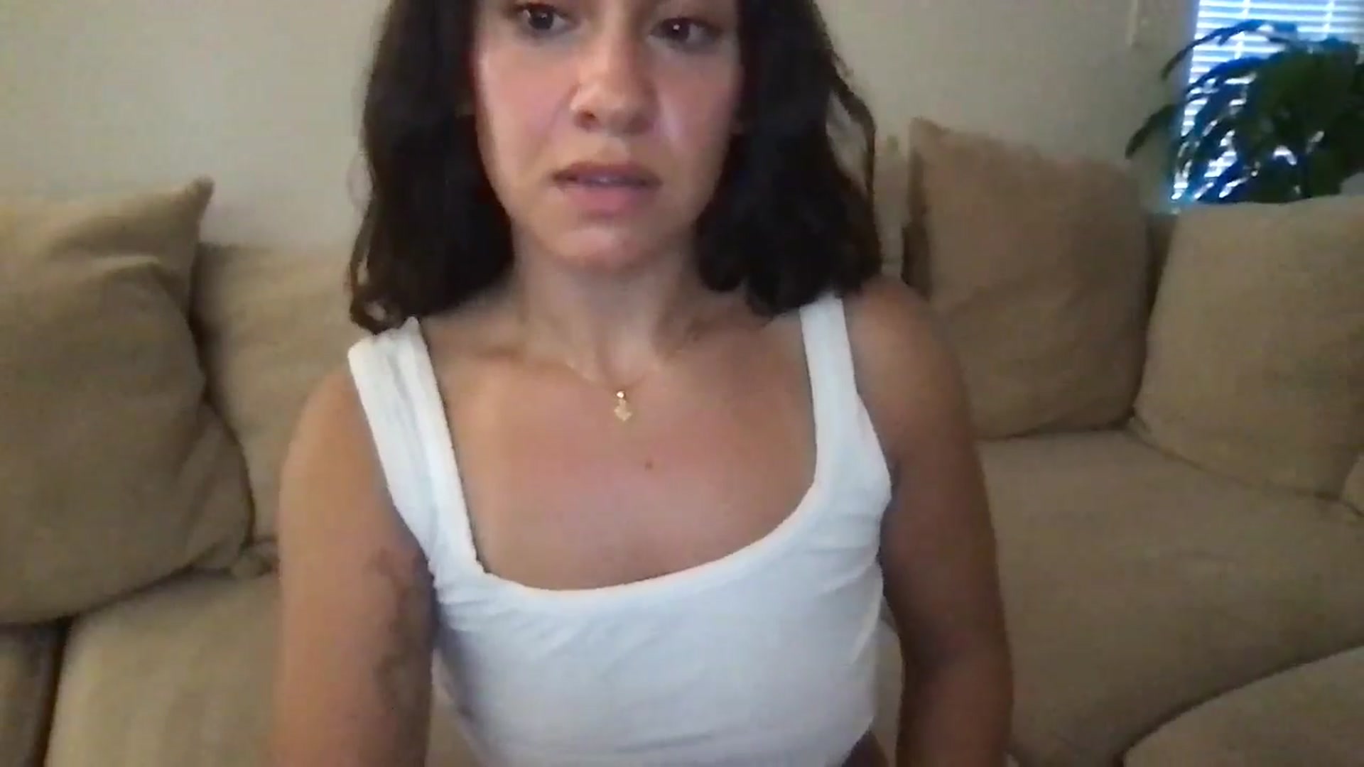 Gallery image thumbnail from pineappsauce's myfreecams stream on, 08/22/2024, 21:51 image 2 of 20