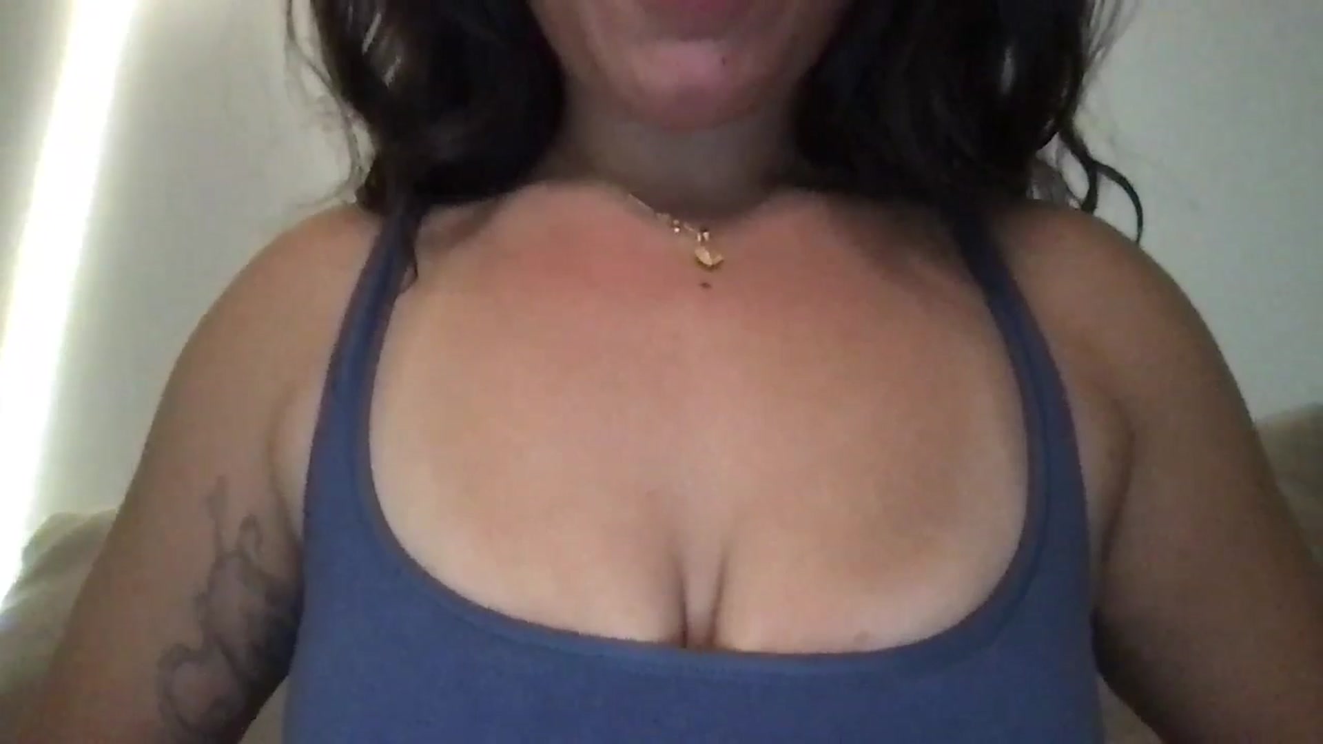 Gallery image thumbnail from pineappsauce's myfreecams stream on, 09/25/2024, 22:05 image 4 of 20