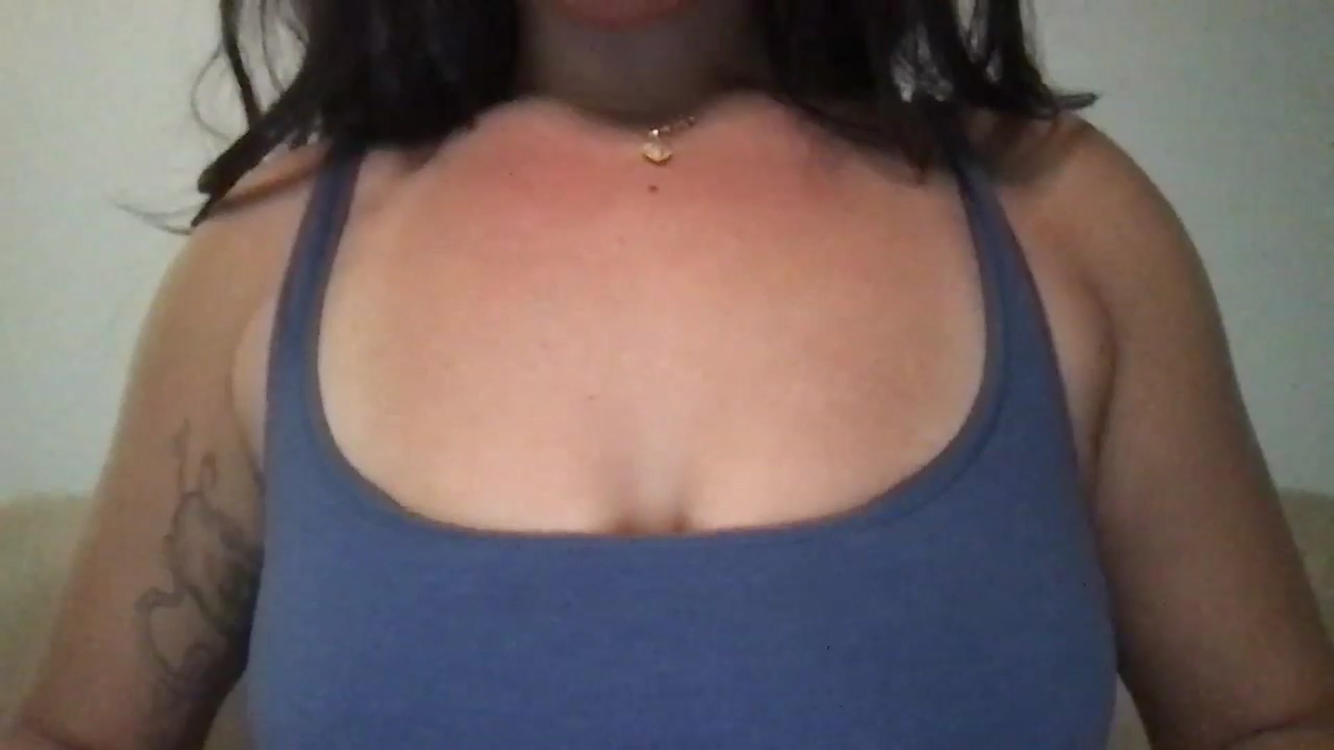 Gallery image thumbnail from pineappsauce's myfreecams stream on, 10/01/2024, 24:04 image 18 of 20