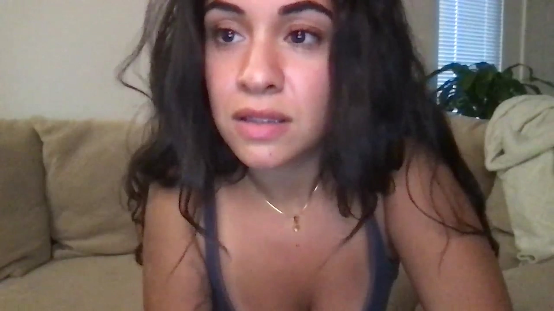 Gallery image thumbnail from pineappsauce's myfreecams stream on, 10/18/2024, 20:25 image 16 of 20