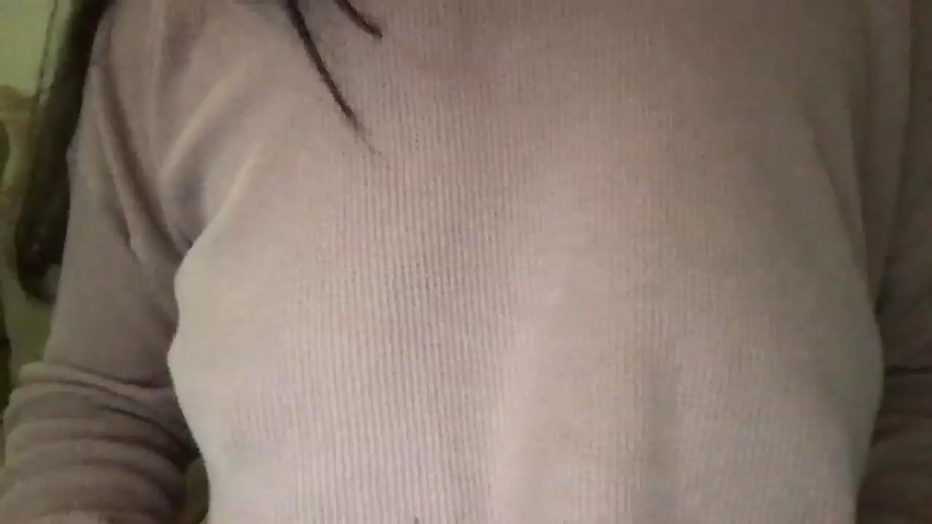Gallery image thumbnail from pineappsauce's myfreecams stream on, 12/06/2024, 21:59 image 16 of 20