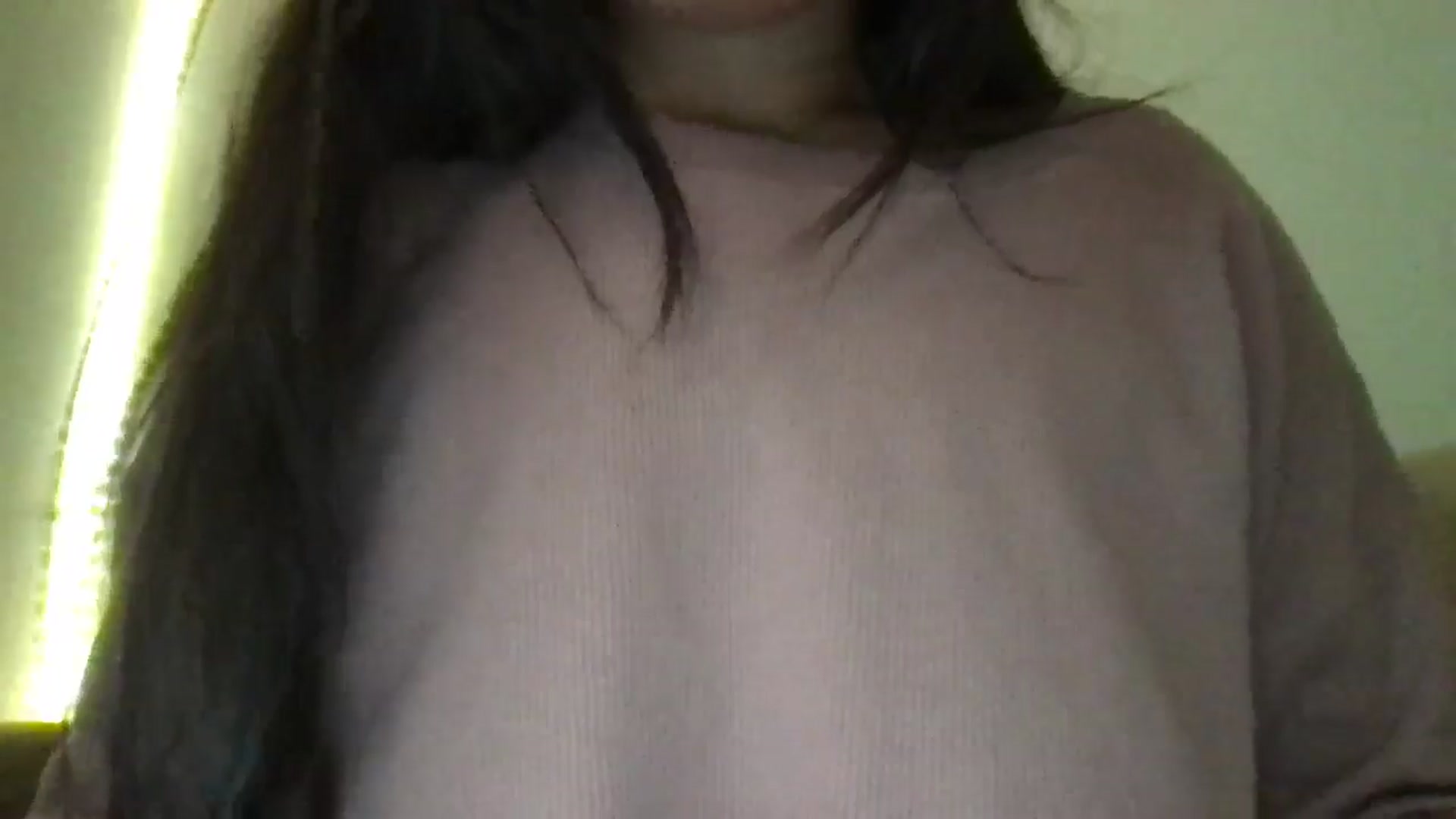 Gallery image thumbnail from pineappsauce's myfreecams stream on, 12/06/2024, 21:59 image 18 of 20
