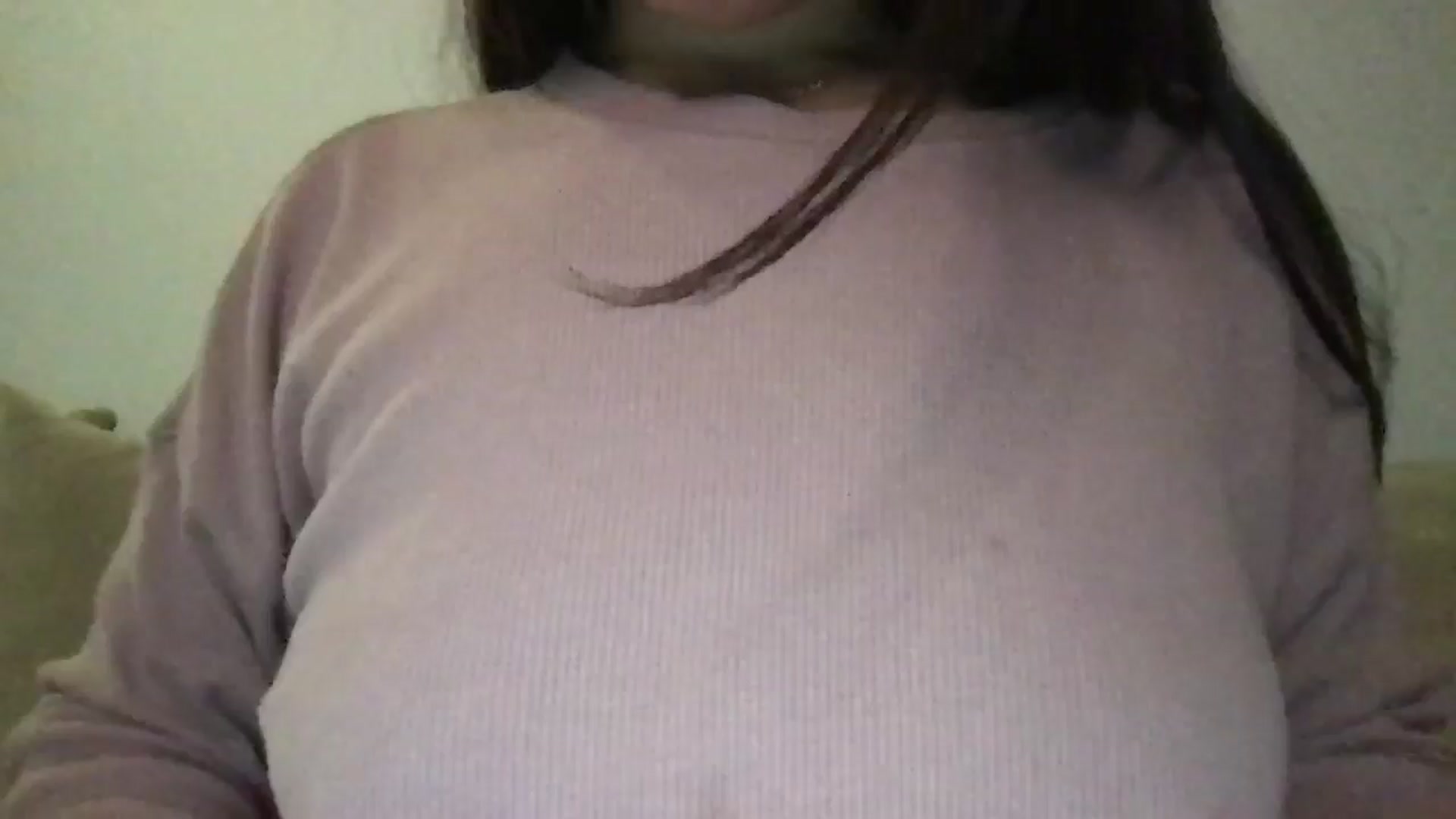 Gallery image thumbnail from pineappsauce's myfreecams stream on, 12/12/2024, 02:05 image 13 of 20