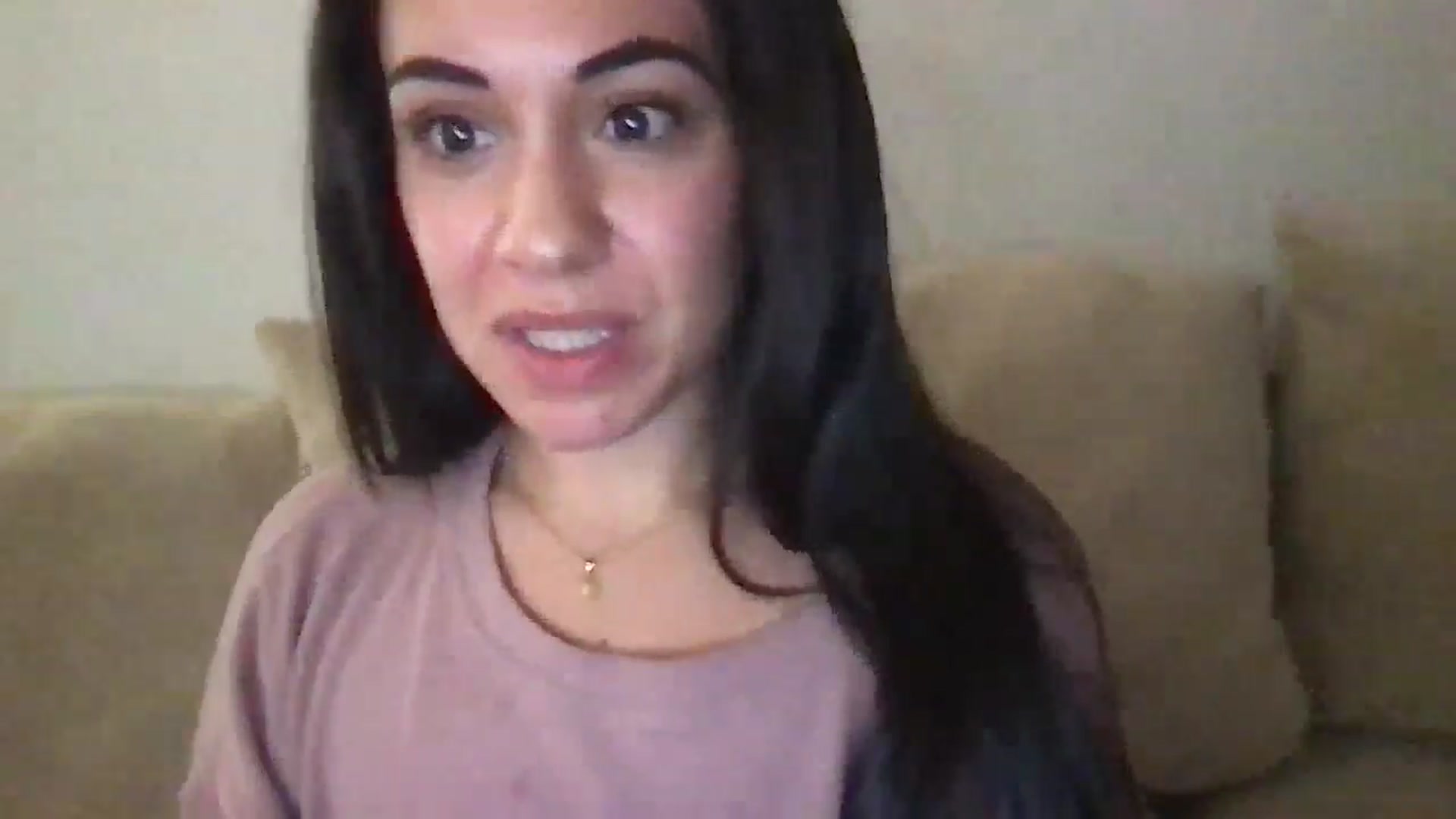 Gallery image thumbnail from pineappsauce's myfreecams stream on, 12/16/2024, 22:43 image 18 of 20
