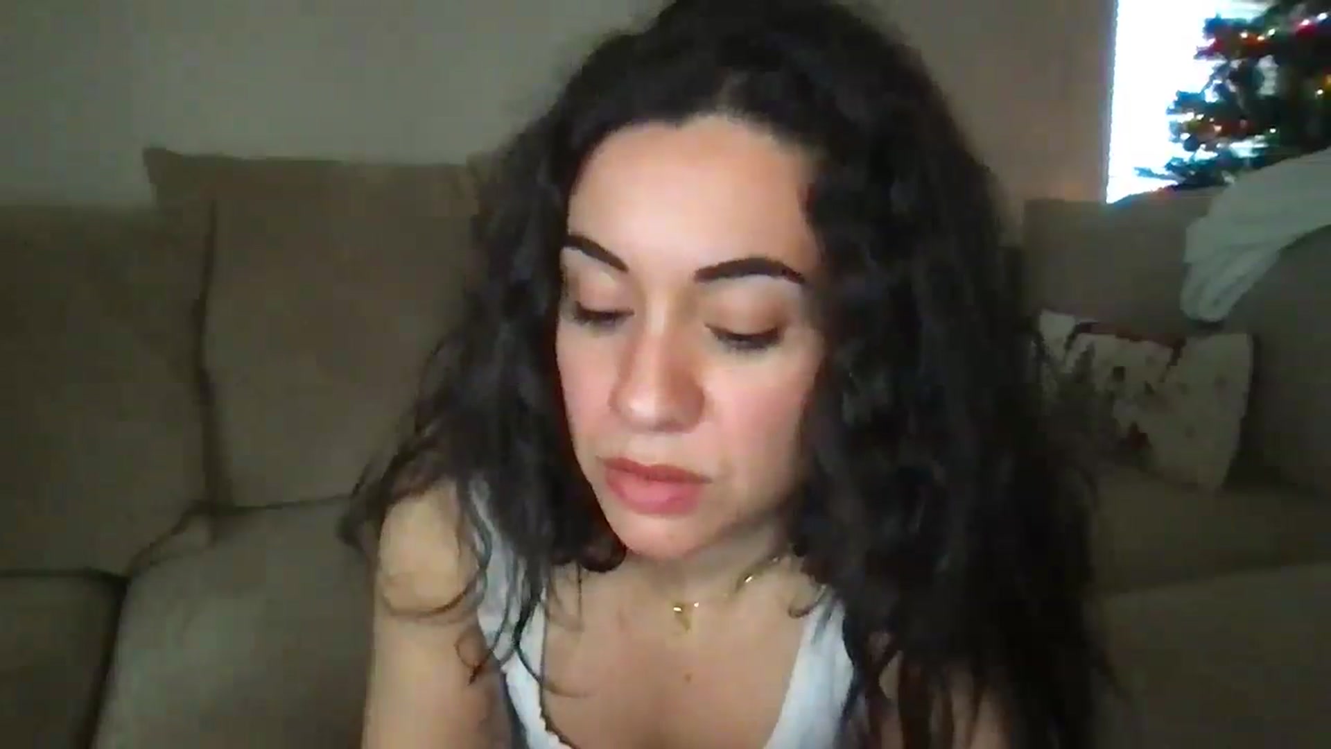 Gallery image thumbnail from pineappsauce's myfreecams stream on, 12/18/2024, 21:24 image 11 of 20