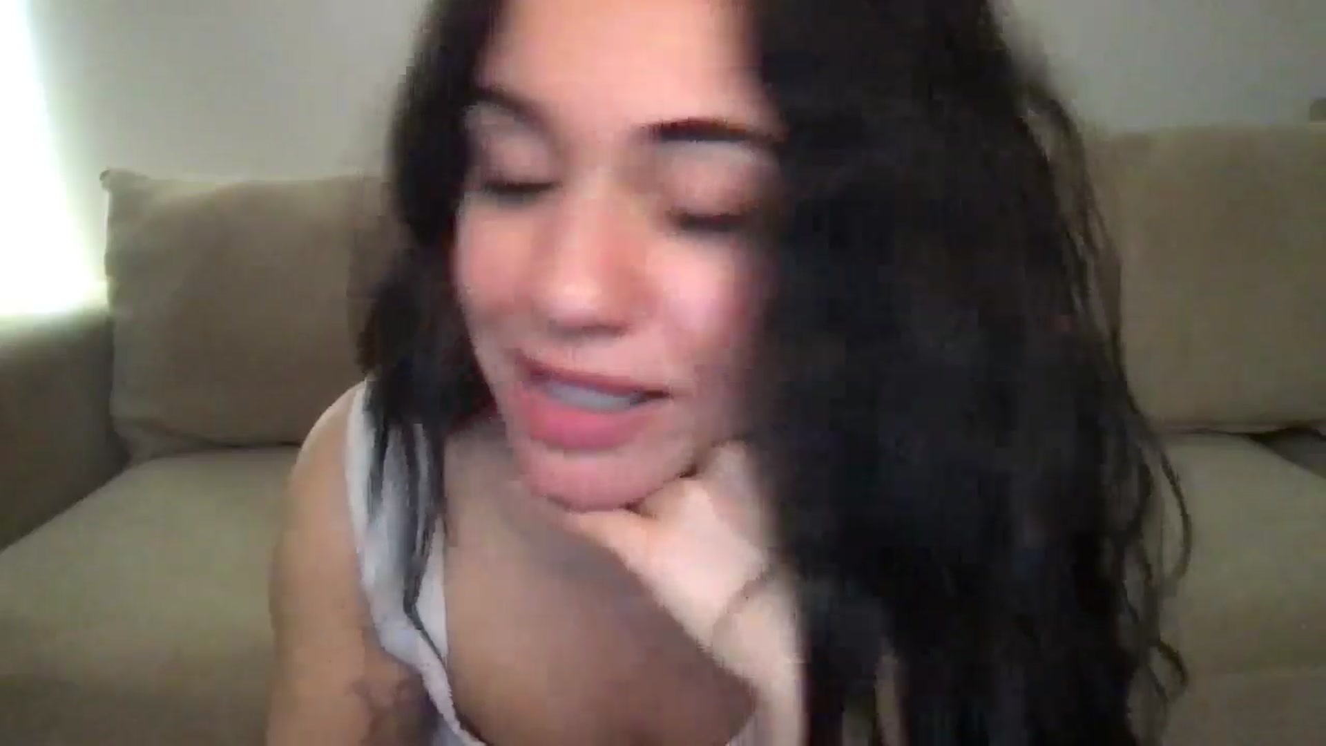Gallery image thumbnail from pineappsauce's myfreecams stream on, 12/28/2024, 02:15 image 10 of 20