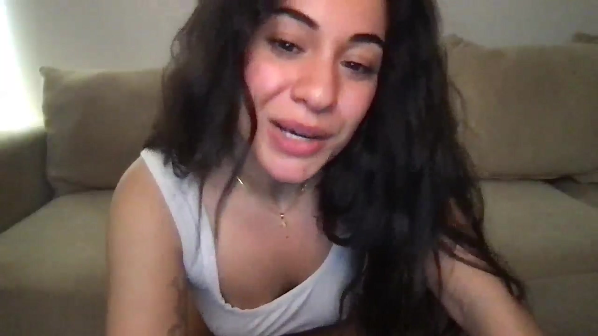 Gallery image thumbnail from pineappsauce's myfreecams stream on, 12/28/2024, 02:15 image 14 of 20