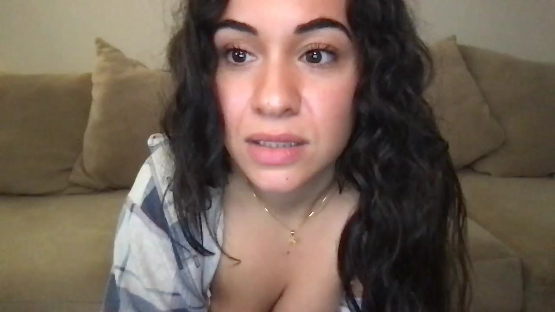 Gallery image thumbnail from pineappsauce's myfreecams stream on, 01/03/2025, 22:00 image 11 of 20