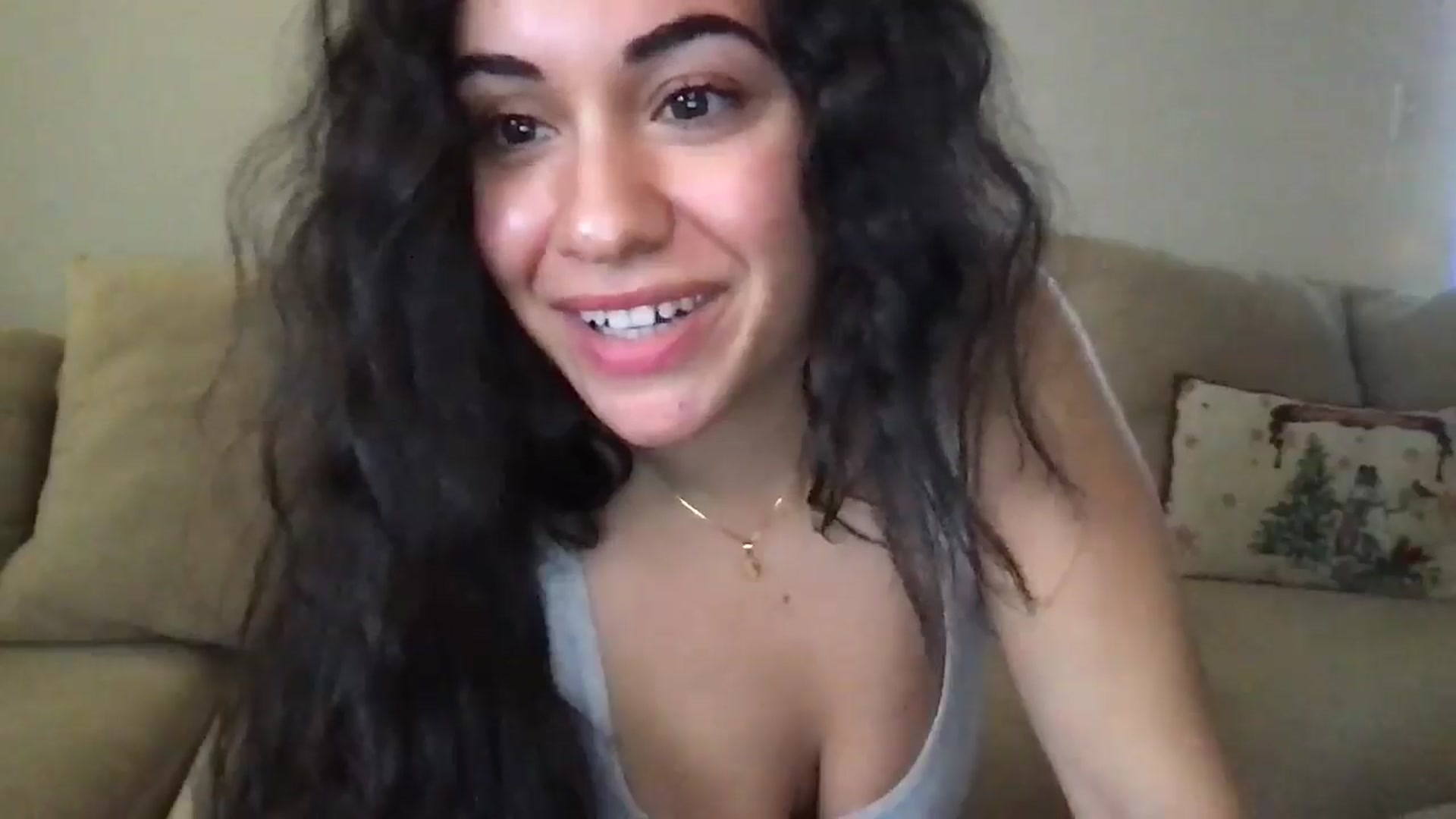 Gallery image thumbnail from pineappsauce's myfreecams stream on, 01/06/2025, 22:05 image 6 of 20