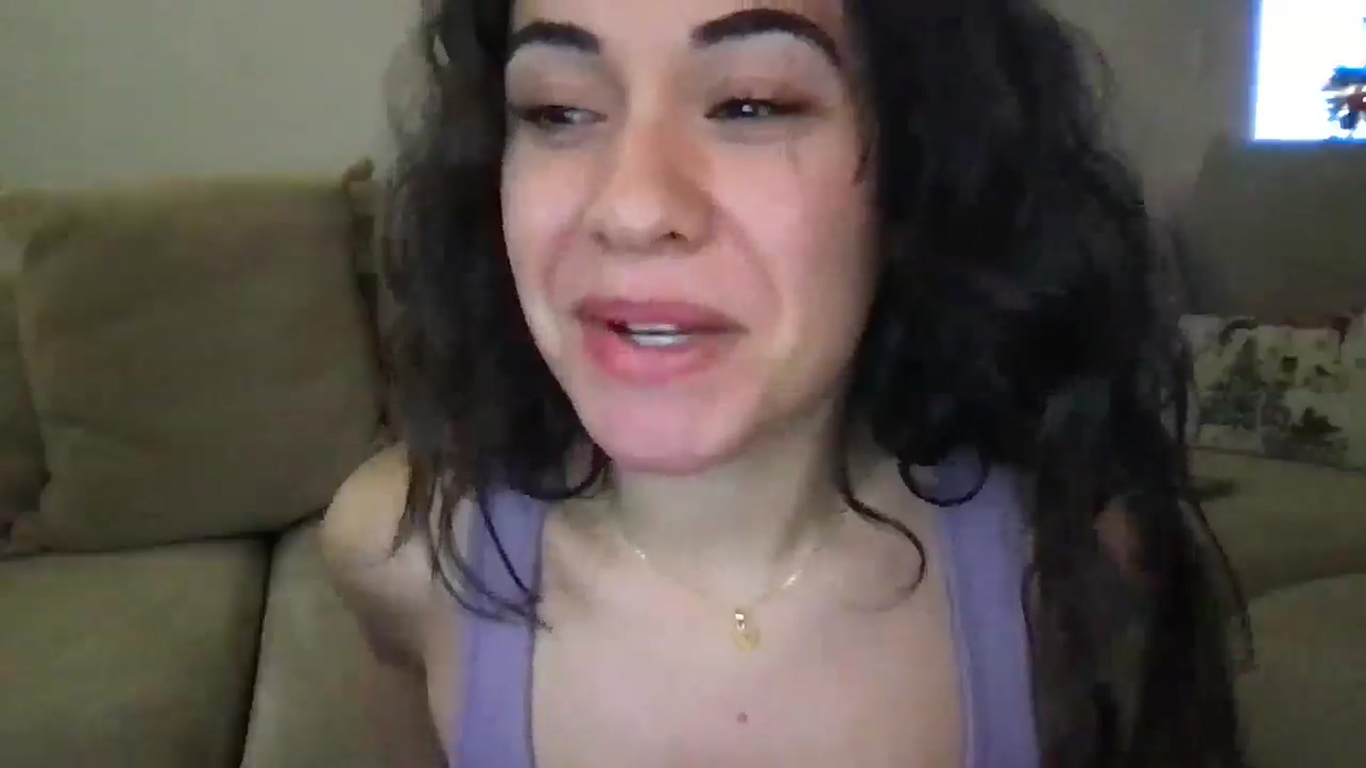 Gallery image thumbnail from pineappsauce's myfreecams stream on, 01/10/2025, 23:16 image 7 of 20