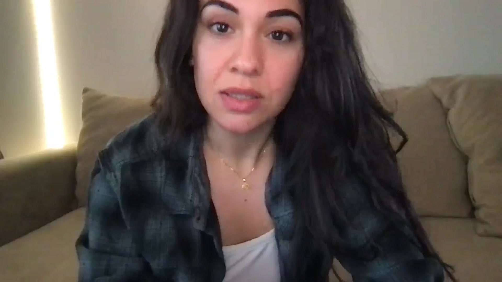 Gallery image thumbnail from pineappsauce's myfreecams stream on, 01/18/2025, 21:13 image 9 of 20