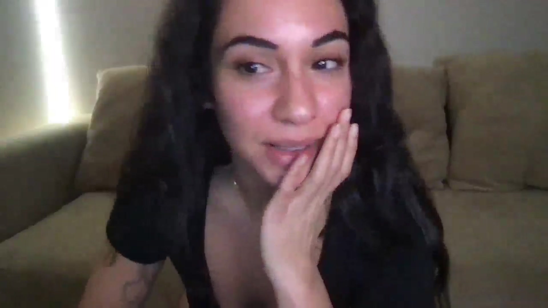Gallery image thumbnail from pineappsauce's myfreecams stream on, 01/30/2025, 03:21 image 11 of 20