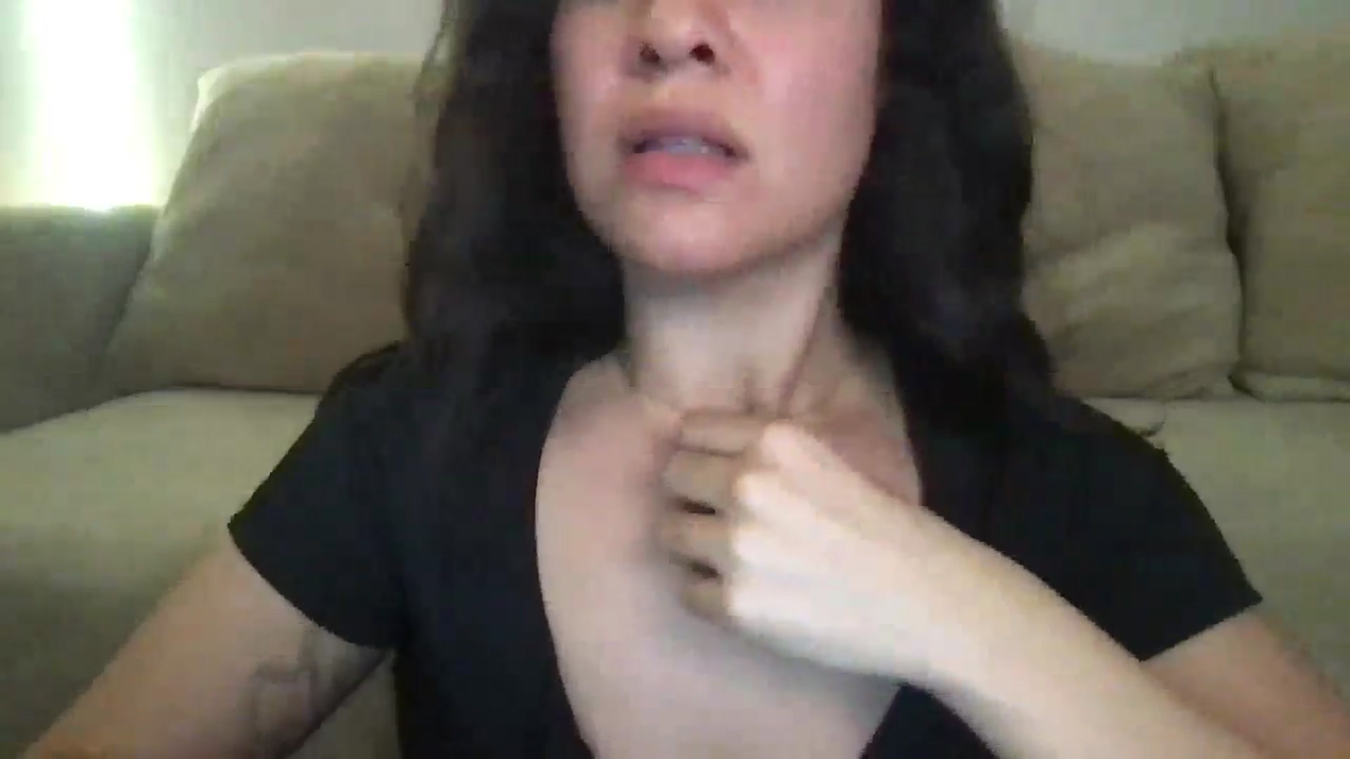 Gallery image thumbnail from pineappsauce's myfreecams stream on, 01/30/2025, 03:21 image 15 of 20