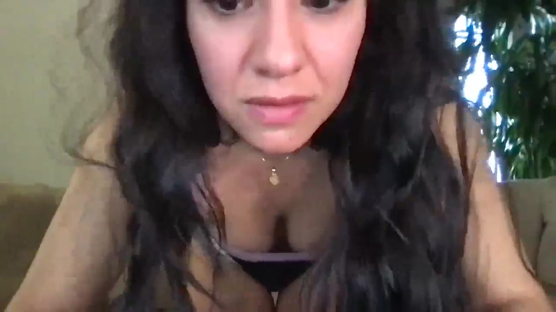 Gallery image thumbnail from pineappsauce's myfreecams stream on, 02/17/2025, 21:49 image 16 of 20