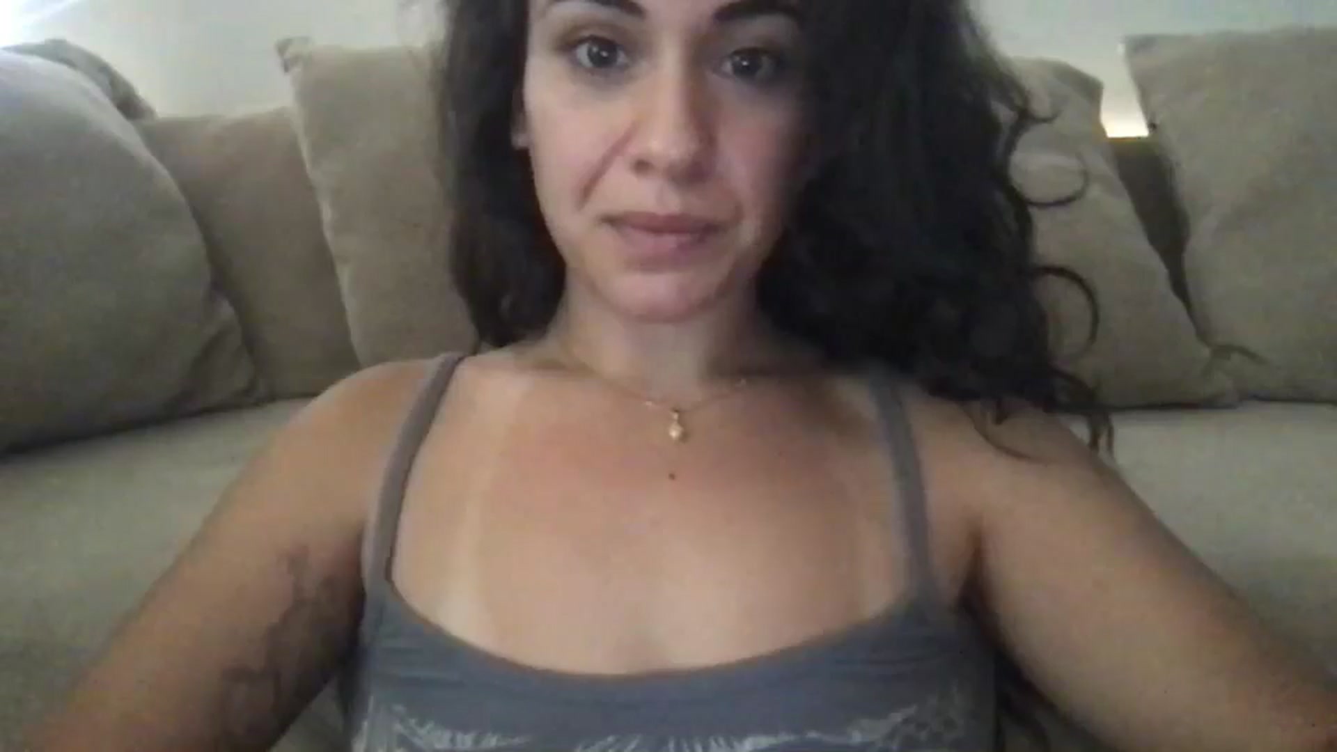 Gallery image thumbnail from pineappsauce's myfreecams stream on, 09/15/2025, 18:35 image 4 of 20