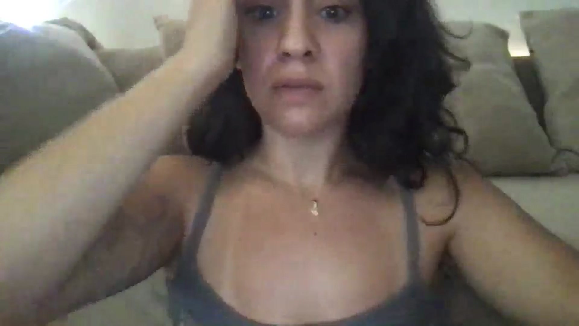 Gallery image thumbnail from pineappsauce's myfreecams stream on, 09/15/2025, 18:35 image 17 of 20