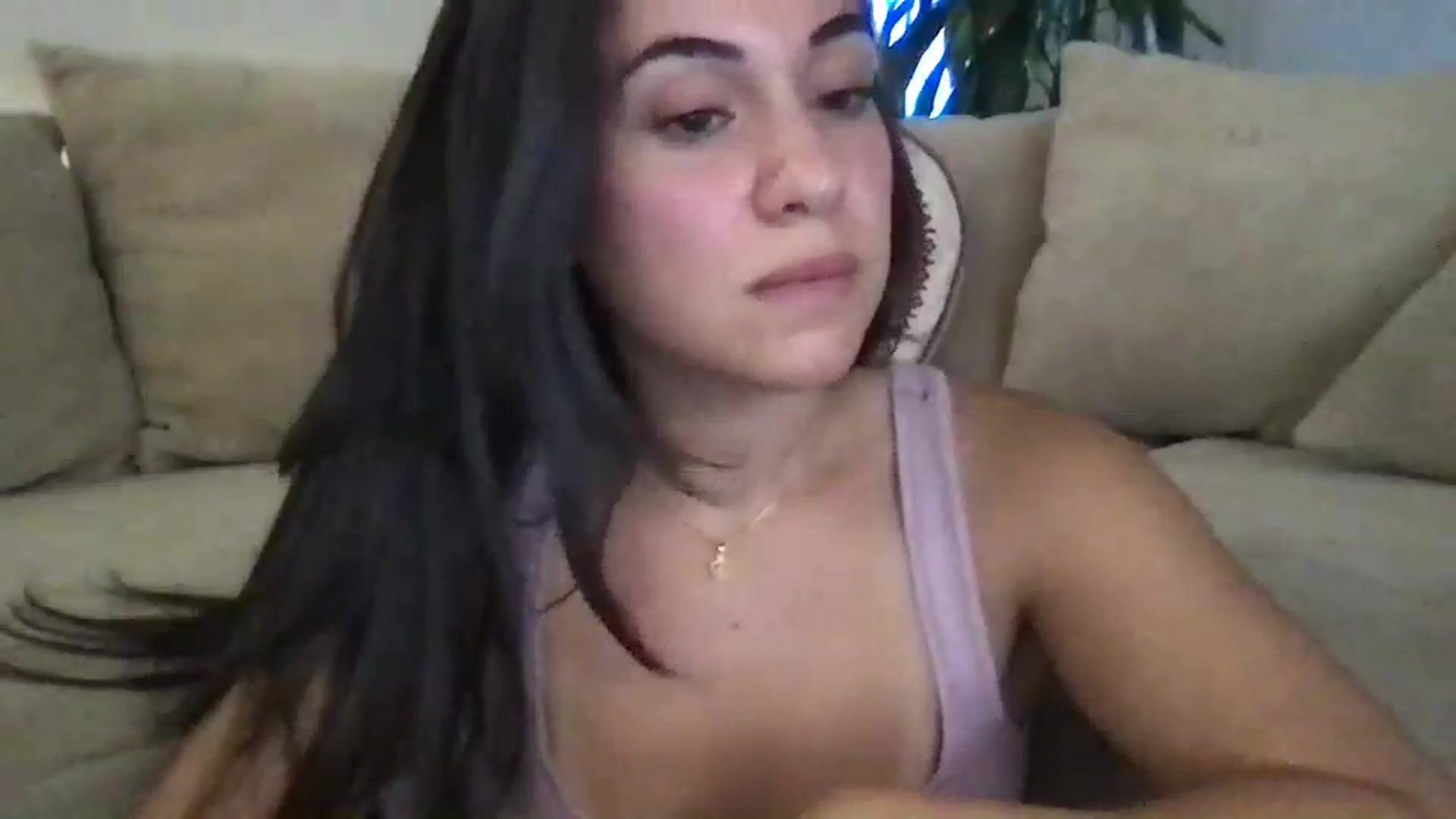Gallery image thumbnail from pineappsauce's myfreecams stream on, 10/01/2025, 24:01 image 13 of 20