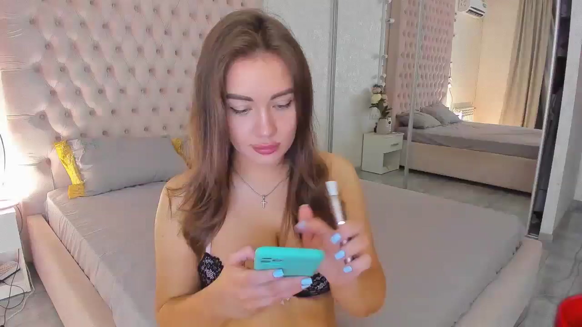 Gallery image thumbnail from pinkheart_'s myfreecams stream on, 08/11/2023, 18:47 image 18 of 20