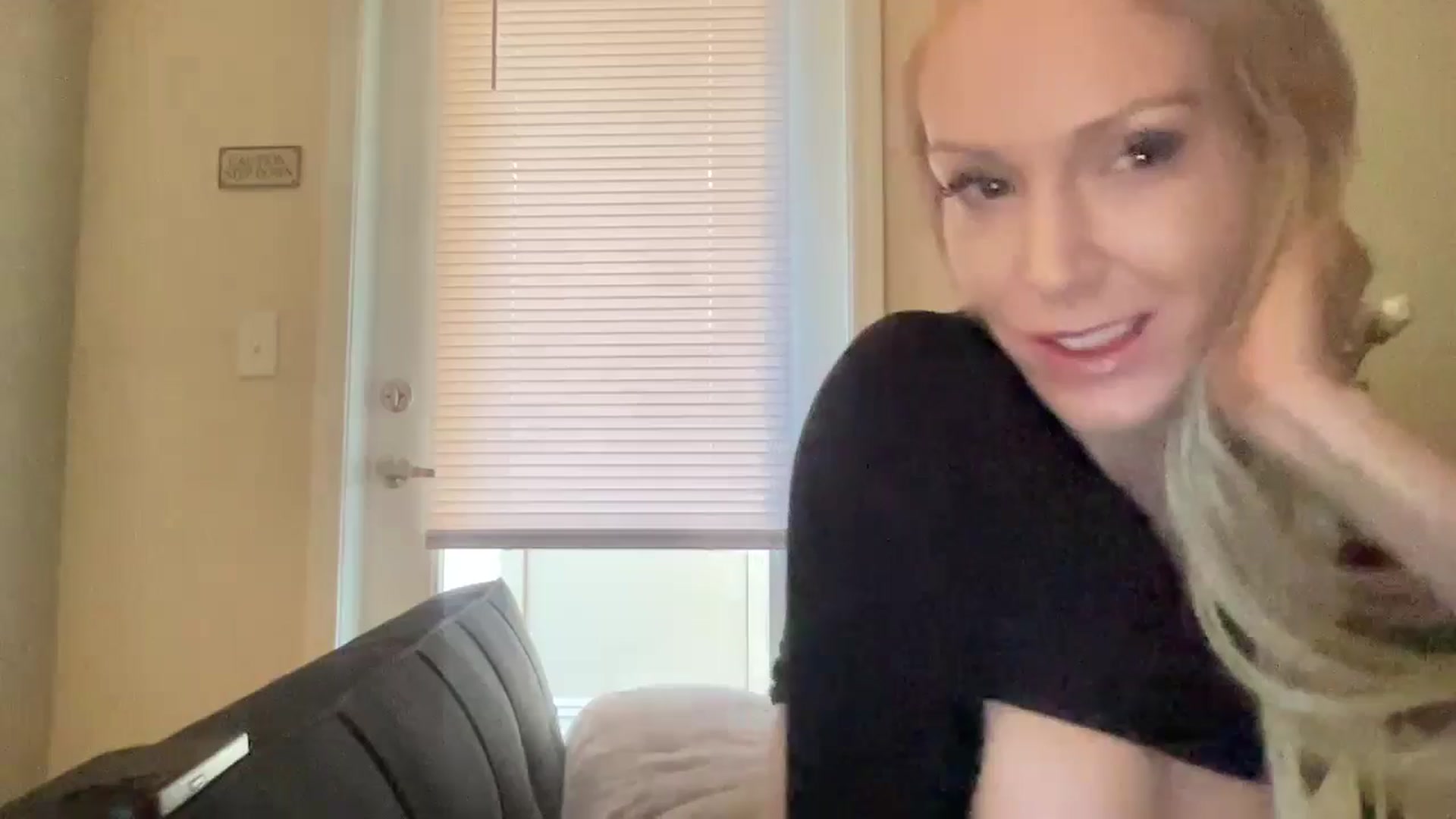 Gallery image thumbnail from pinkittyplay's myfreecams stream on, 04/21/2024, 13:37 image 2 of 20