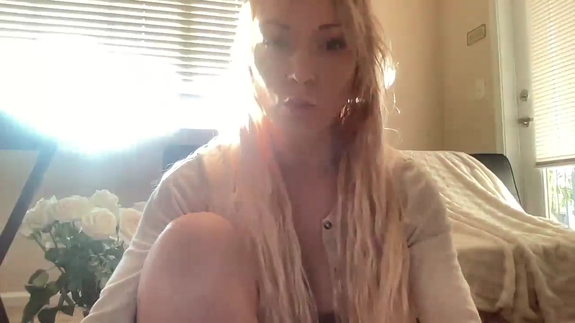 Gallery image thumbnail from pinkittyplay's myfreecams stream on, 04/27/2024, 13:49 image 13 of 20