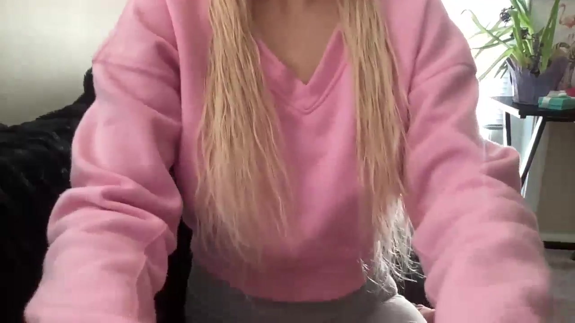 Gallery image thumbnail from pinkittyplay's myfreecams stream on, 05/16/2024, 14:36 image 18 of 20