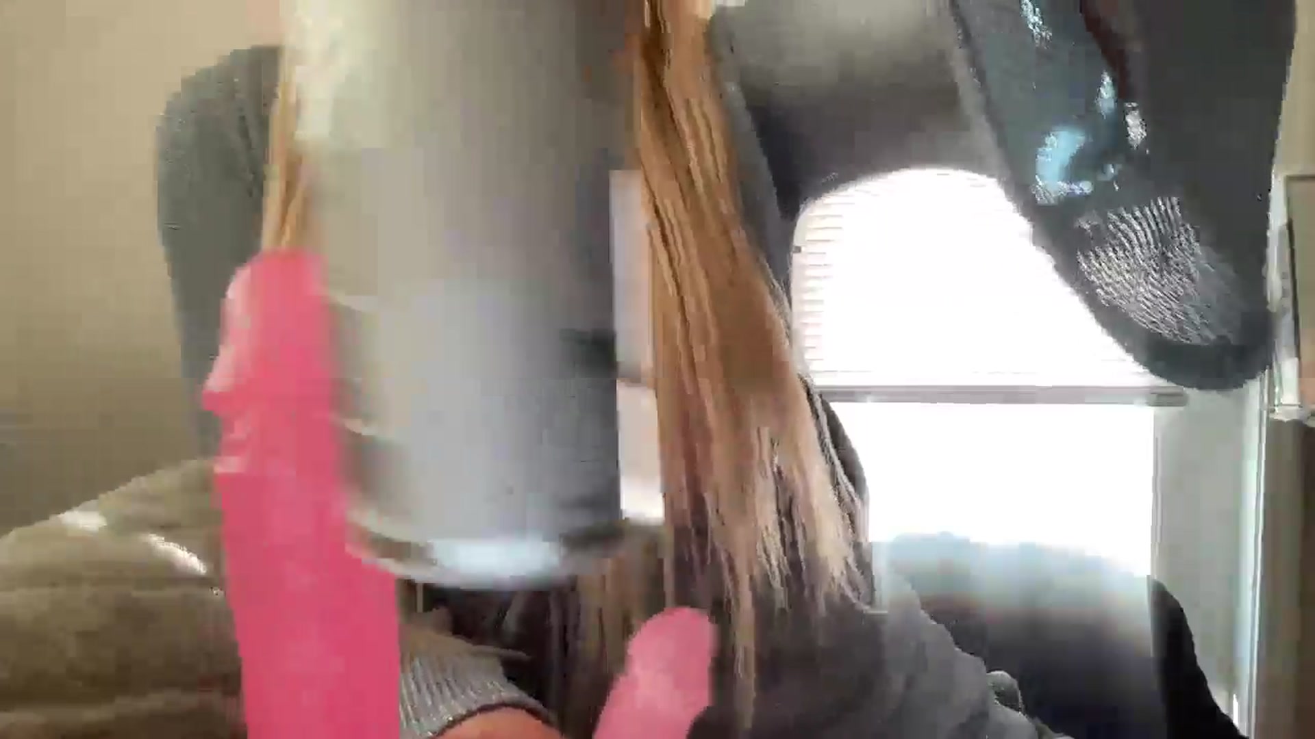 Gallery image thumbnail from pinkittyplay's myfreecams stream on, 05/19/2024, 16:22 image 4 of 20