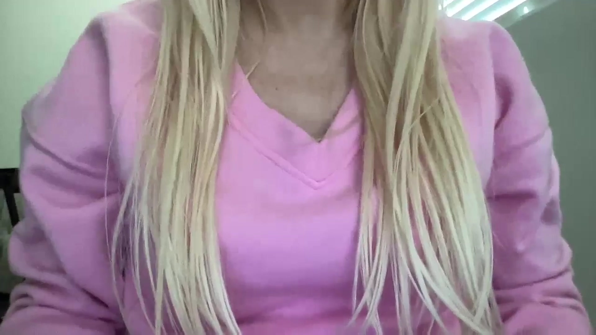 Gallery image thumbnail from pinkittyplay's myfreecams stream on, 05/21/2024, 17:49 image 8 of 20
