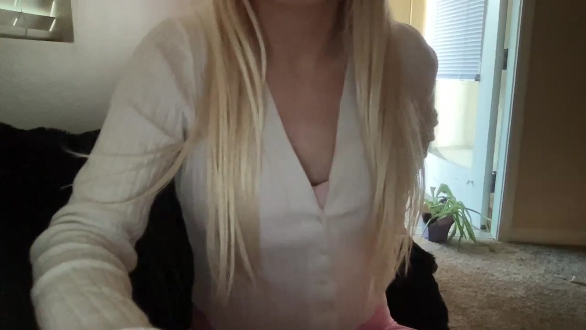 Gallery image thumbnail from pinkittyplay's myfreecams stream on, 05/23/2024, 12:47 image 18 of 20