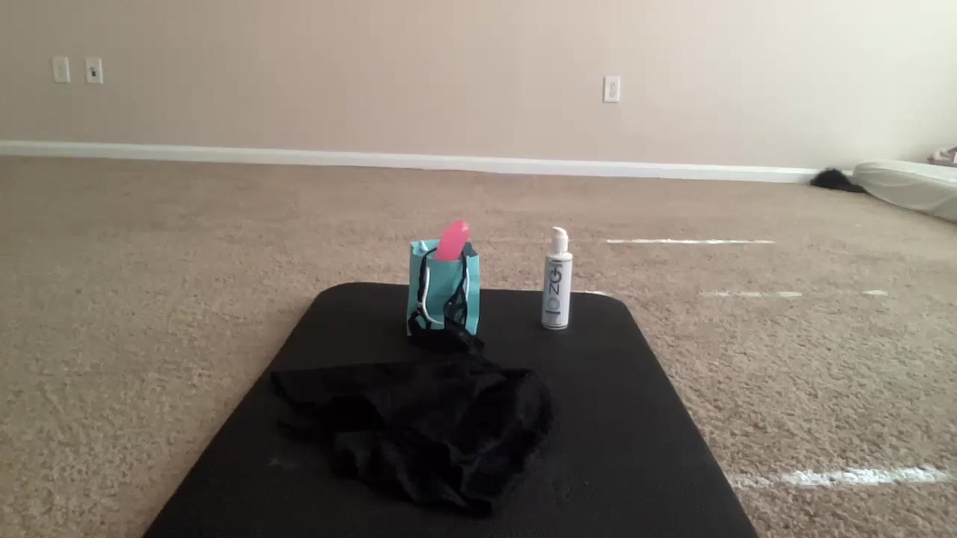 Gallery image thumbnail from pinkittyplay's myfreecams stream on, 05/28/2024, 15:10 image 12 of 20