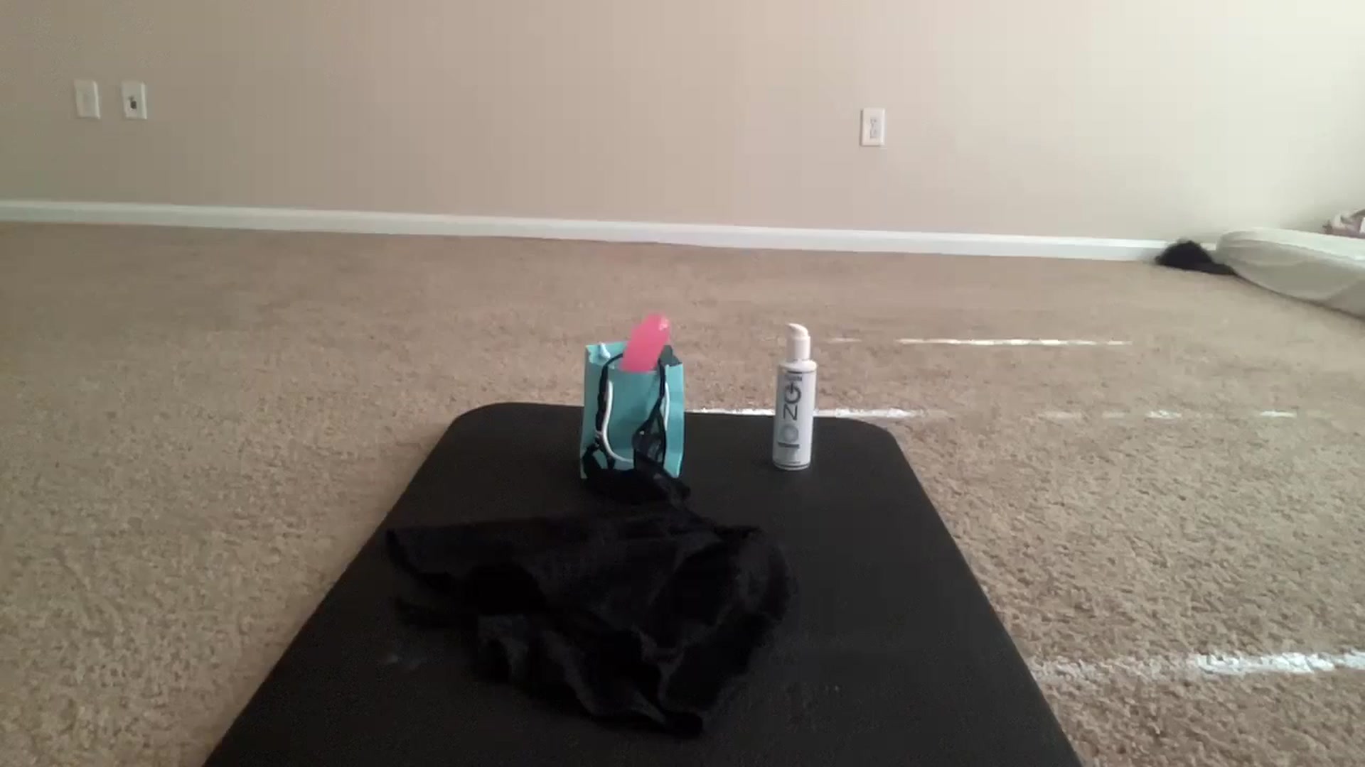 Gallery image thumbnail from pinkittyplay's myfreecams stream on, 05/28/2024, 15:10 image 18 of 20