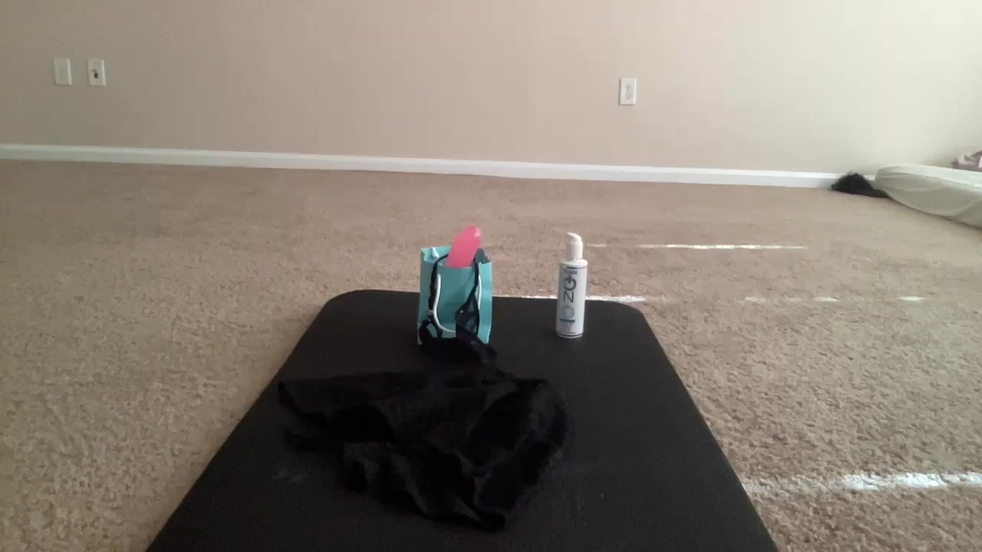 Gallery image thumbnail from pinkittyplay's myfreecams stream on, 05/28/2024, 15:10 image 16 of 20