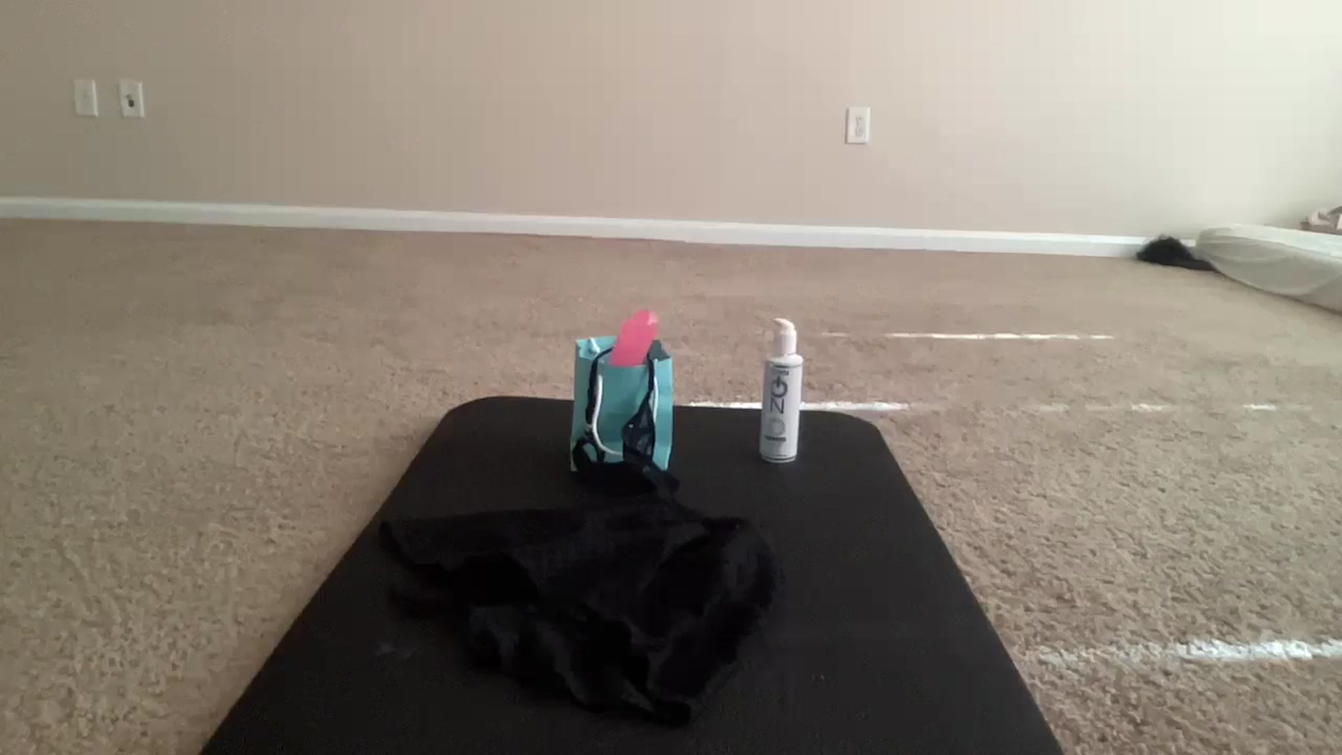Gallery image thumbnail from pinkittyplay's myfreecams stream on, 05/28/2024, 15:10 image 19 of 20
