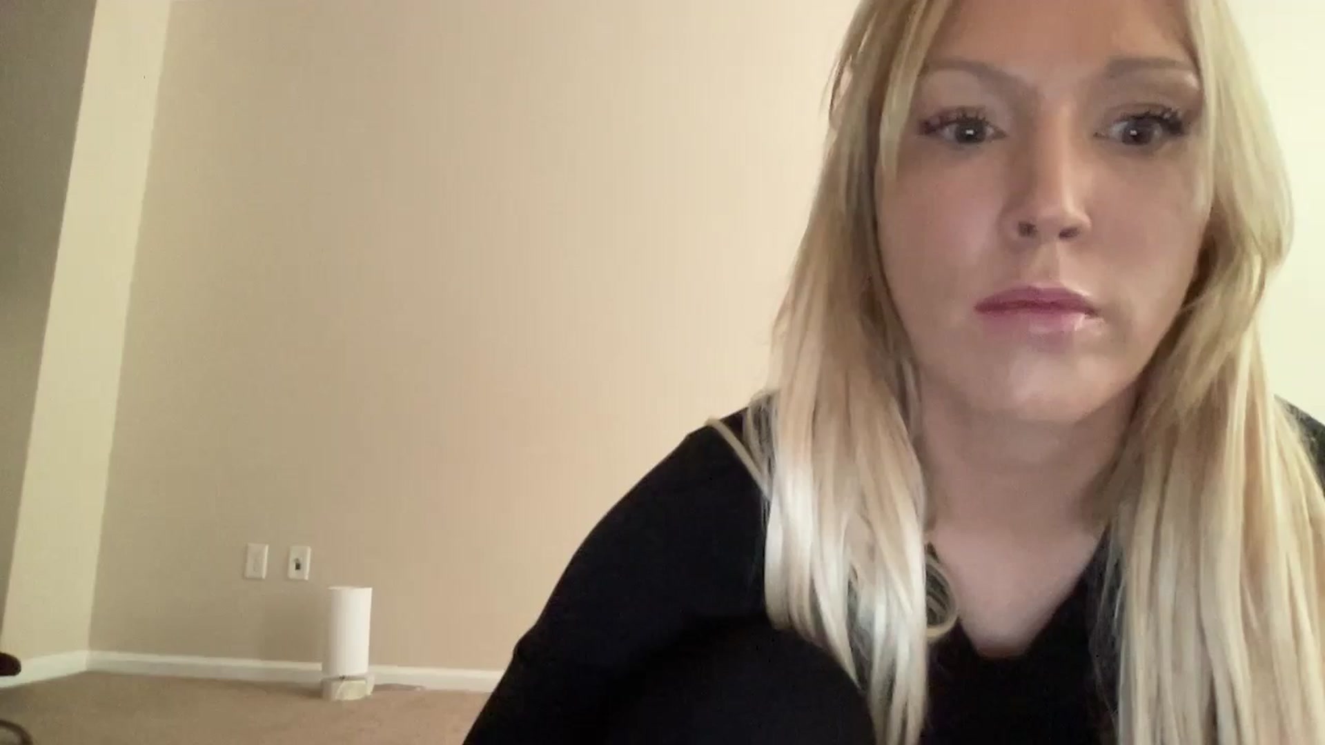 Gallery image thumbnail from pinkittyplay's myfreecams stream on, 06/17/2024, 16:50 image 1 of 20