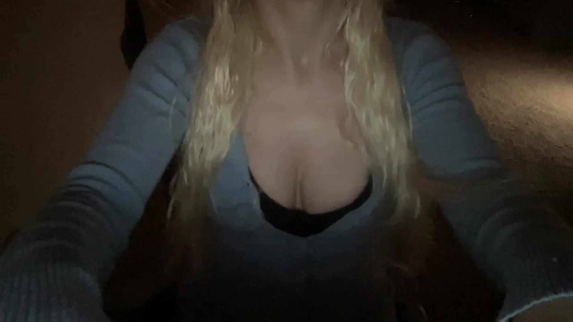 Gallery image thumbnail from pinkittyplay's myfreecams stream on, 06/26/2024, 11:39 image 6 of 20