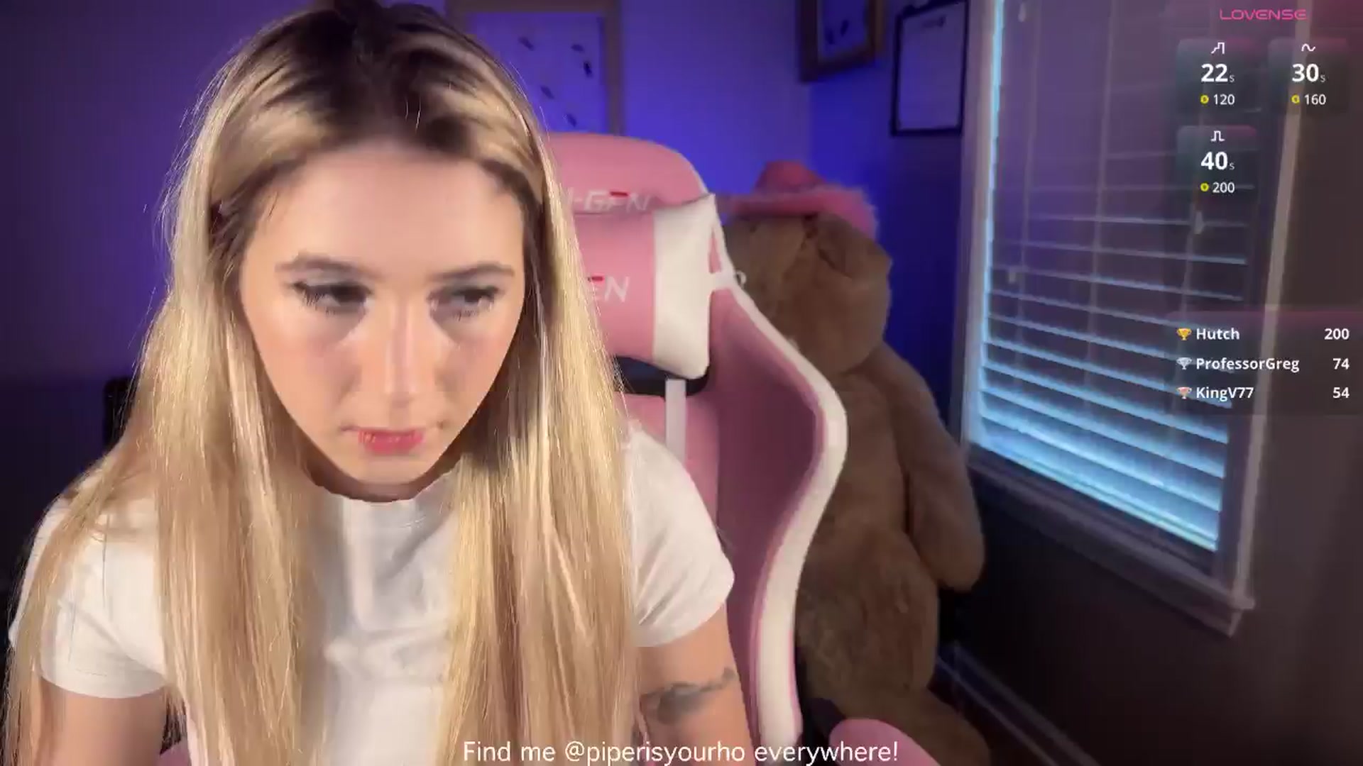 Gallery image thumbnail from piperisyourho's myfreecams stream on, 03/25/2025, 23:57 image 10 of 20