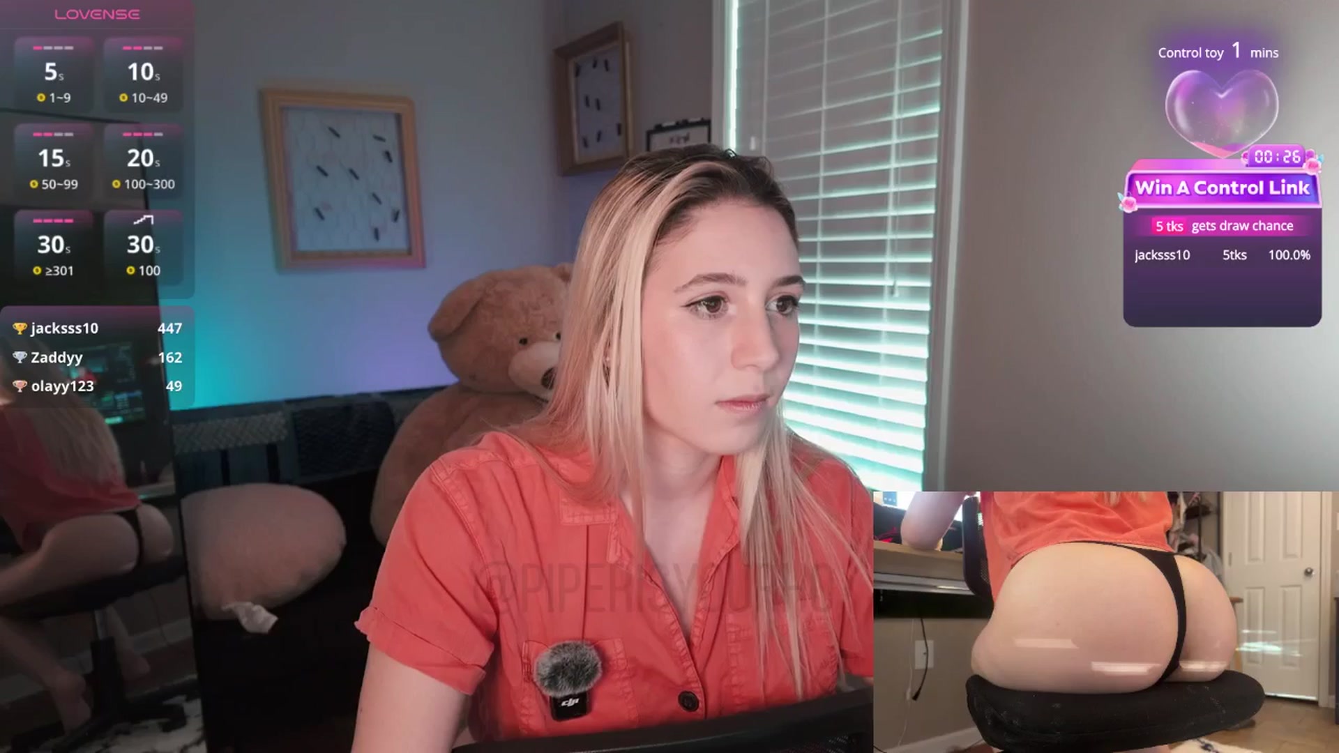 Gallery image thumbnail from piperisyourho's myfreecams stream on, 04/12/2025, 21:45 image 9 of 20
