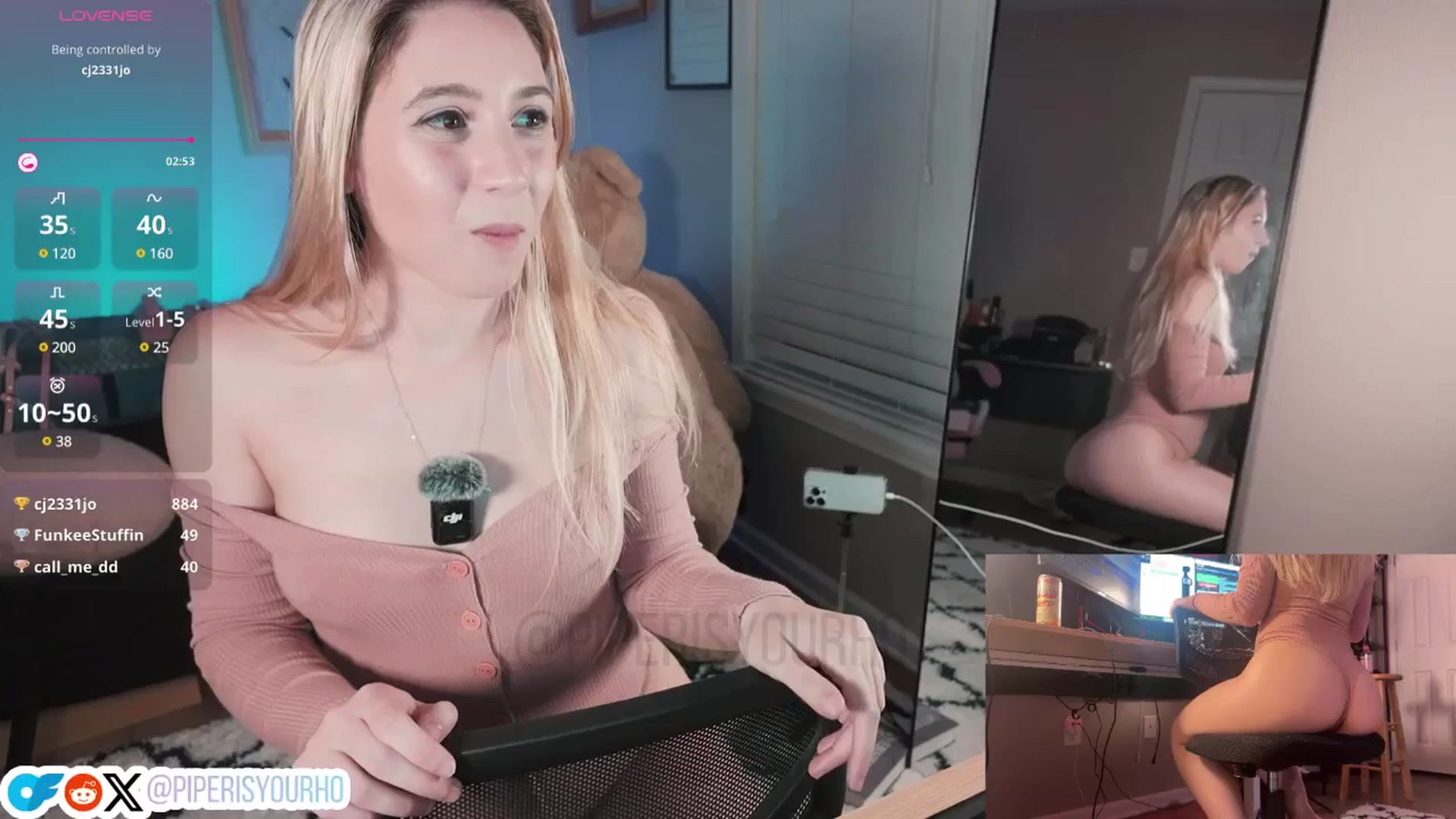 Gallery image thumbnail from piperisyourho's myfreecams stream on, 04/20/2025, 02:13 image 16 of 20
