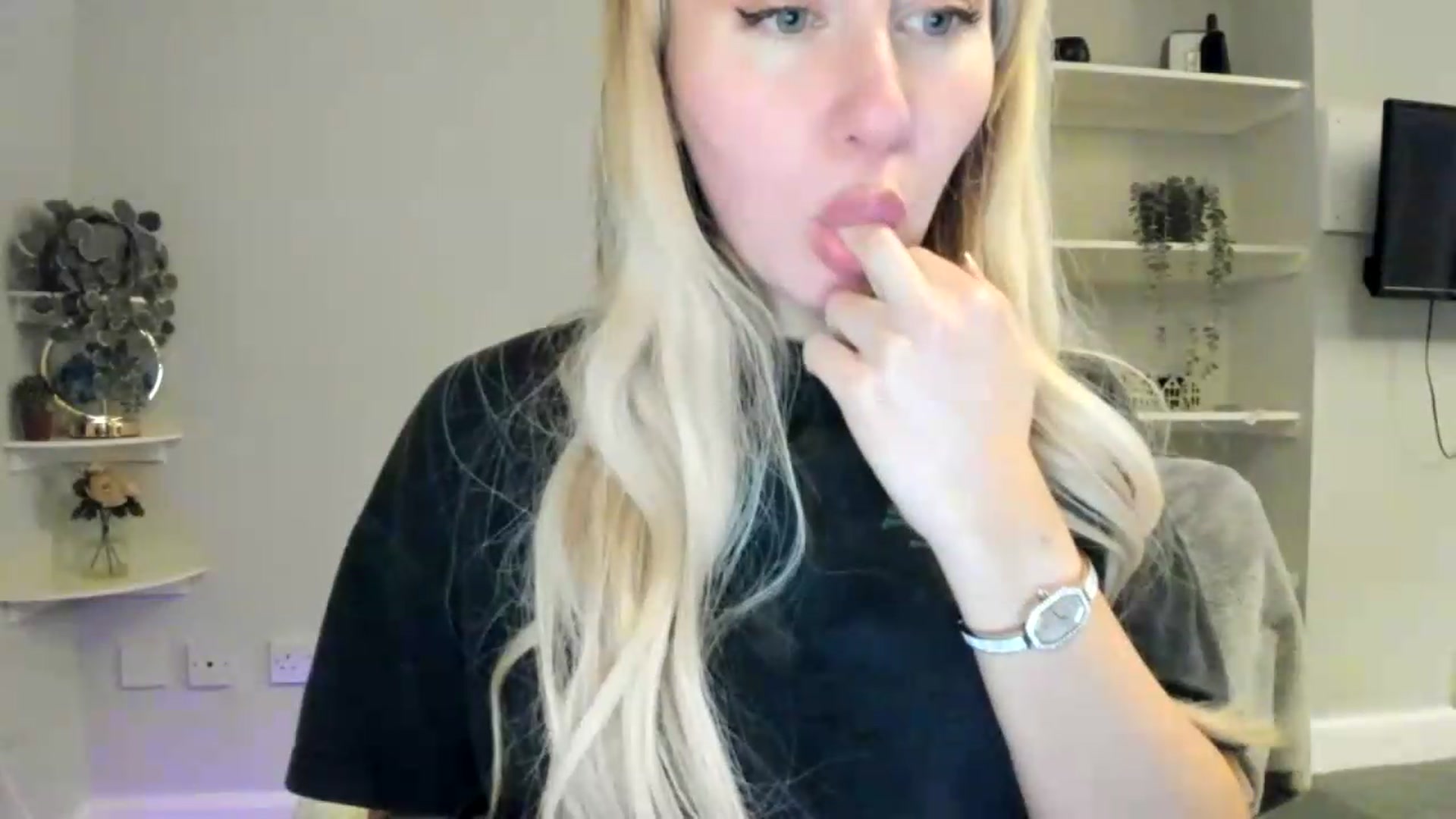 Gallery image thumbnail from pixelatedgirl's myfreecams stream on, 06/11/2026, 18:55 image 2 of 20