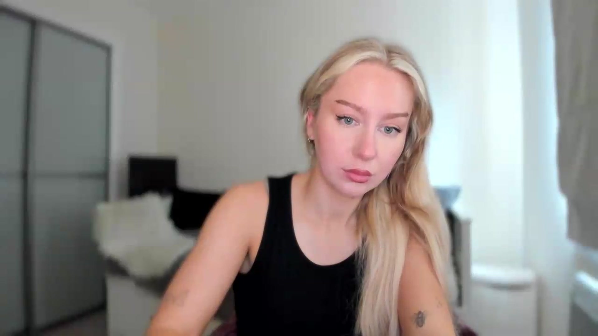 Gallery image thumbnail from pixelatedgirl's myfreecams stream on, 06/19/2026, 13:58 image 8 of 20