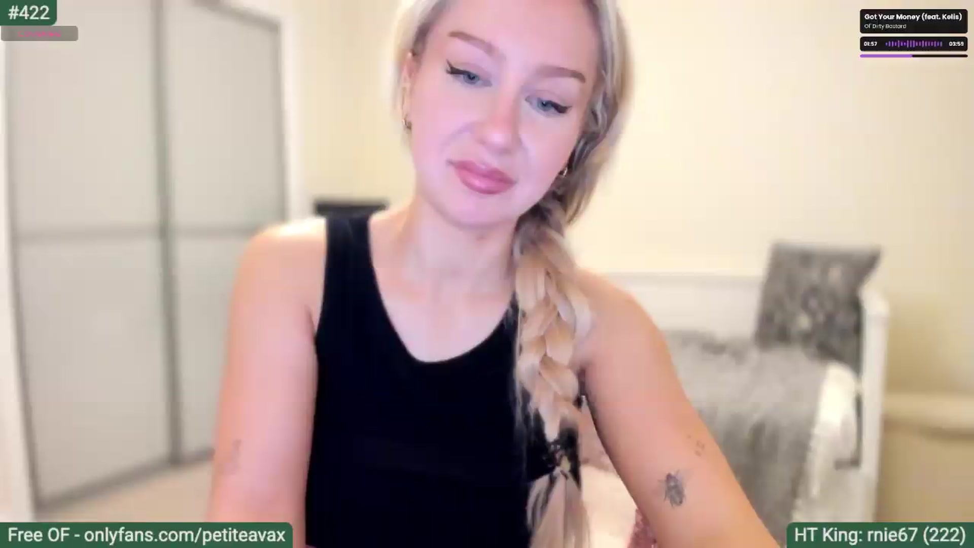 Gallery image thumbnail from pixelatedgirl's myfreecams stream on, 06/19/2026, 21:46 image 9 of 20