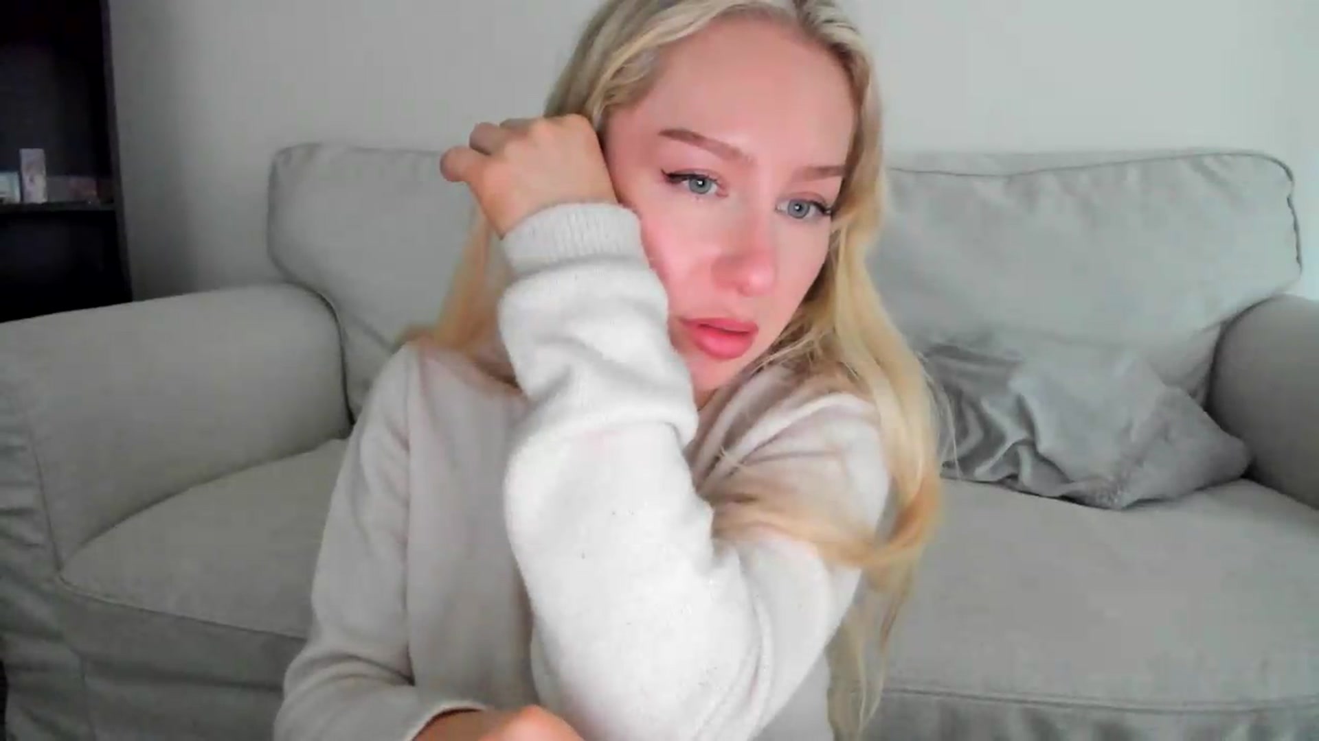 Gallery image thumbnail from pixelatedgirl's myfreecams stream on, 06/20/2026, 14:32 image 17 of 20