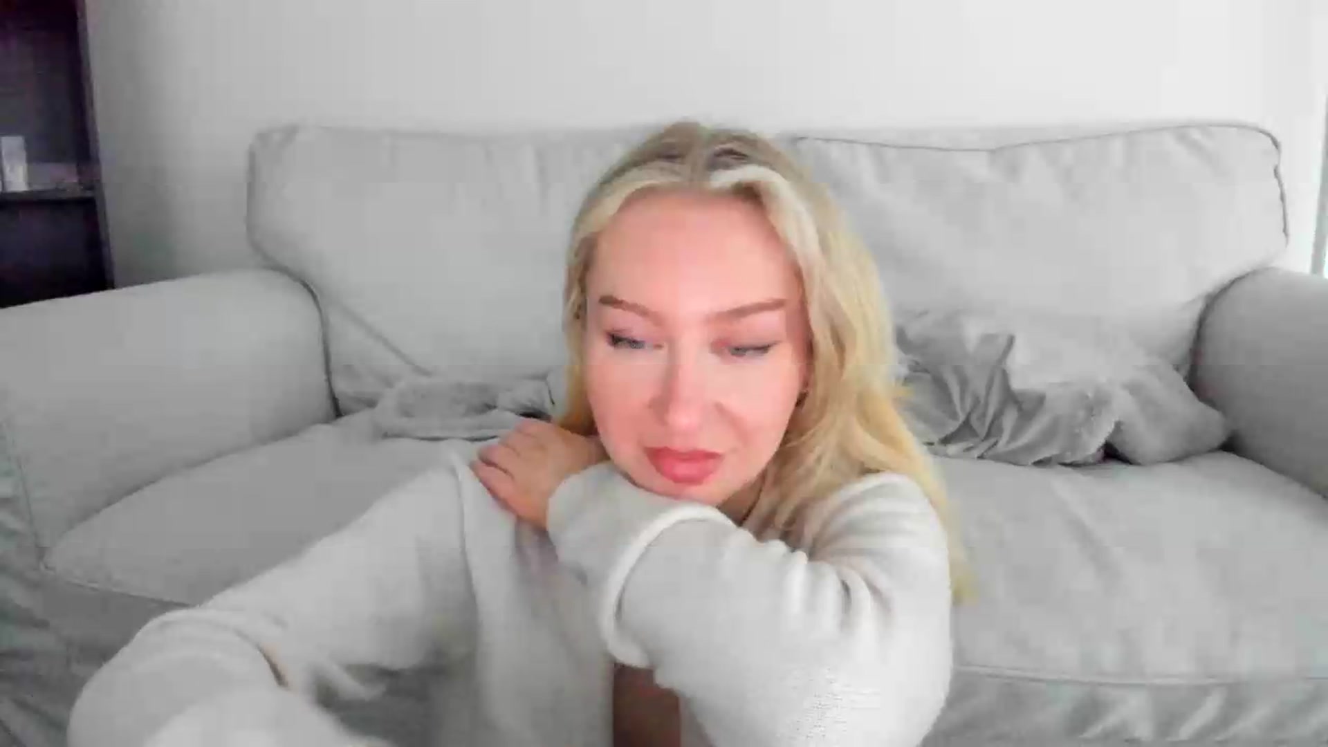 Gallery image thumbnail from pixelatedgirl's myfreecams stream on, 06/20/2026, 14:32 image 13 of 20